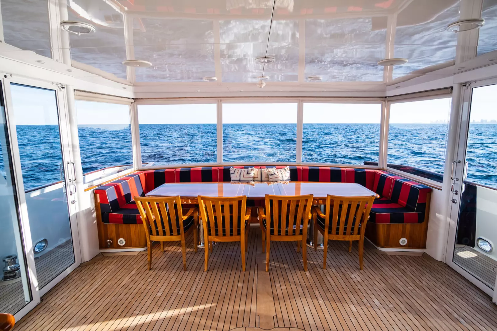 1999 Palmer Johnson Motor Yacht - Image 47