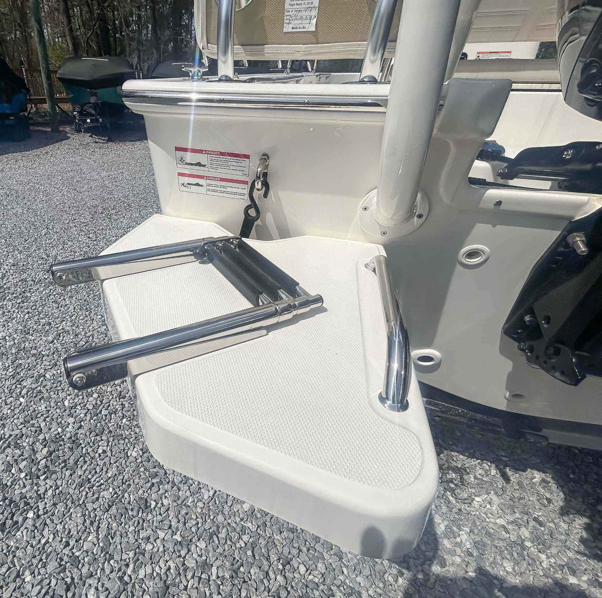 2025 Boston Whaler 170 Montauk - 15