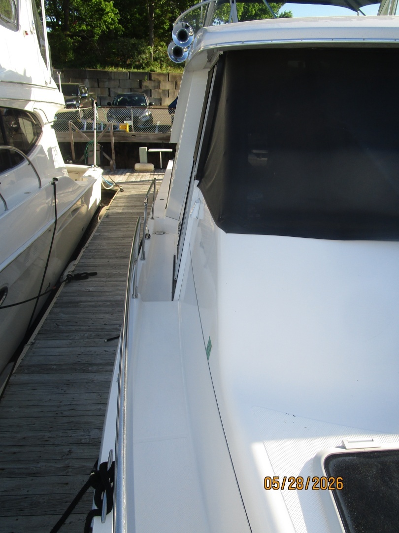 1998 Bayliner 4788 - Image 12