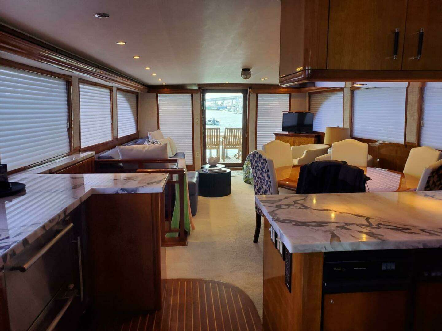 2000 Hatteras 75 Sport Deck - Image 5