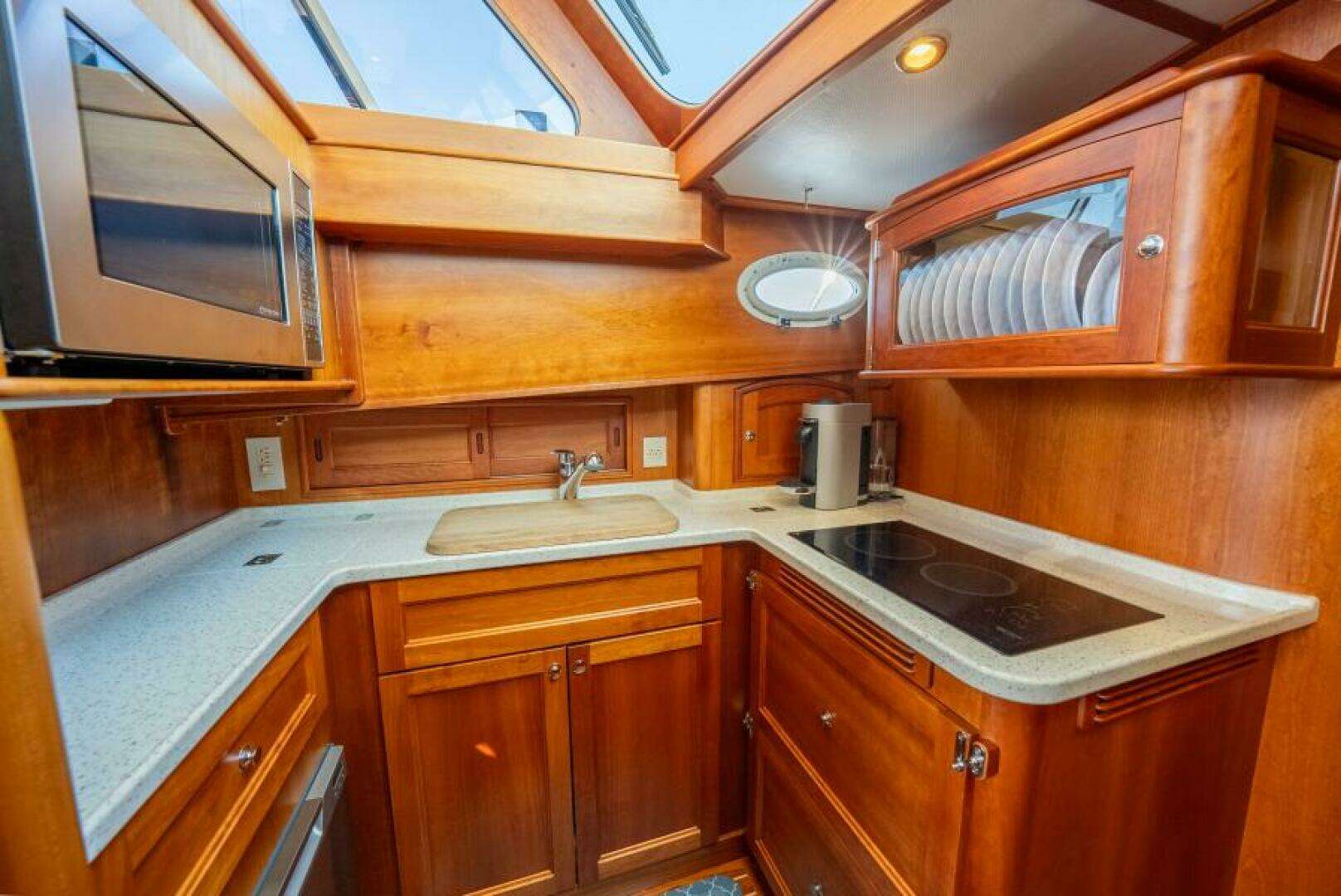2012 Hinckley Talaria 48 - Image 23