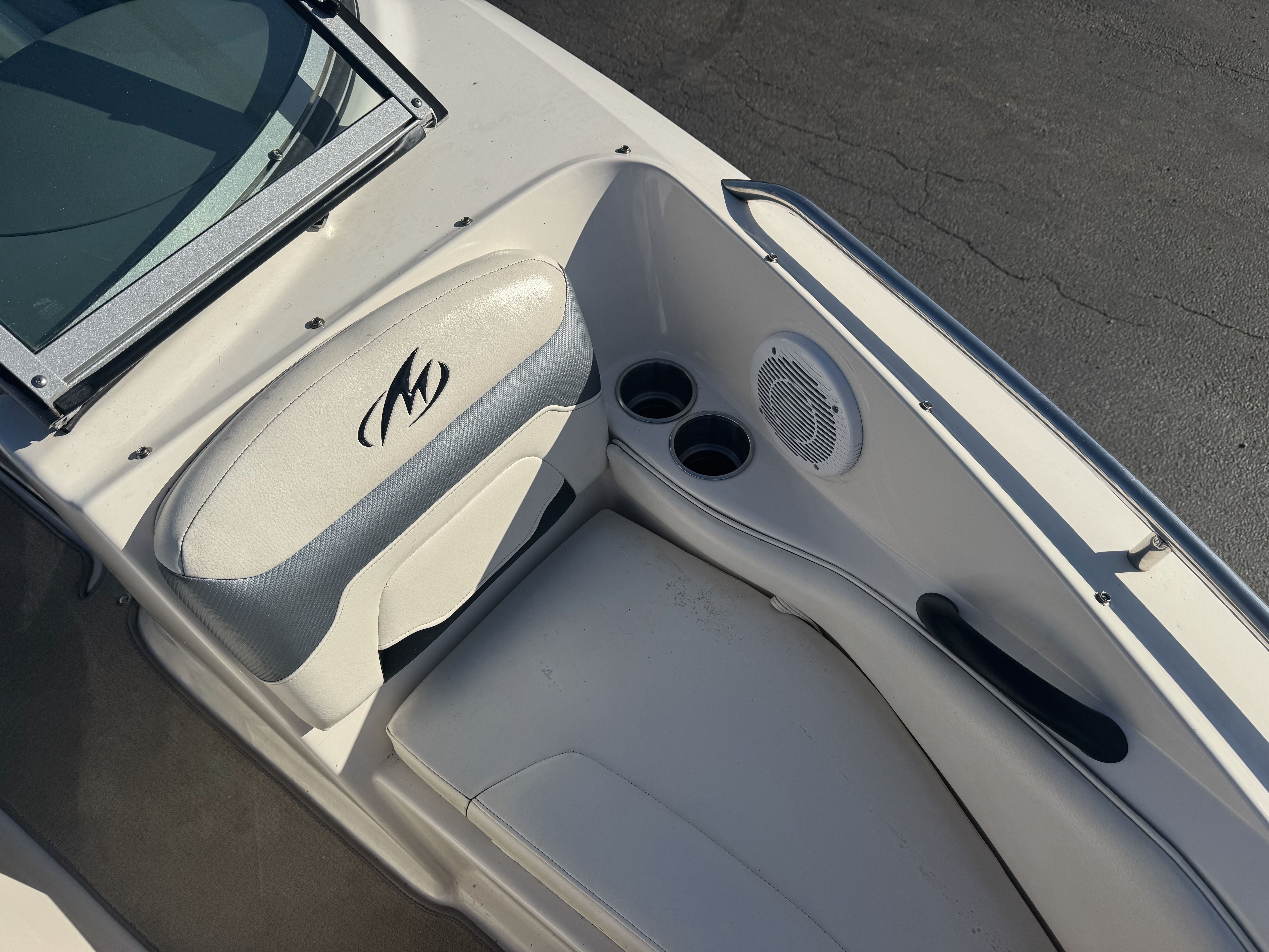 2009 Monterey 194FS - 30