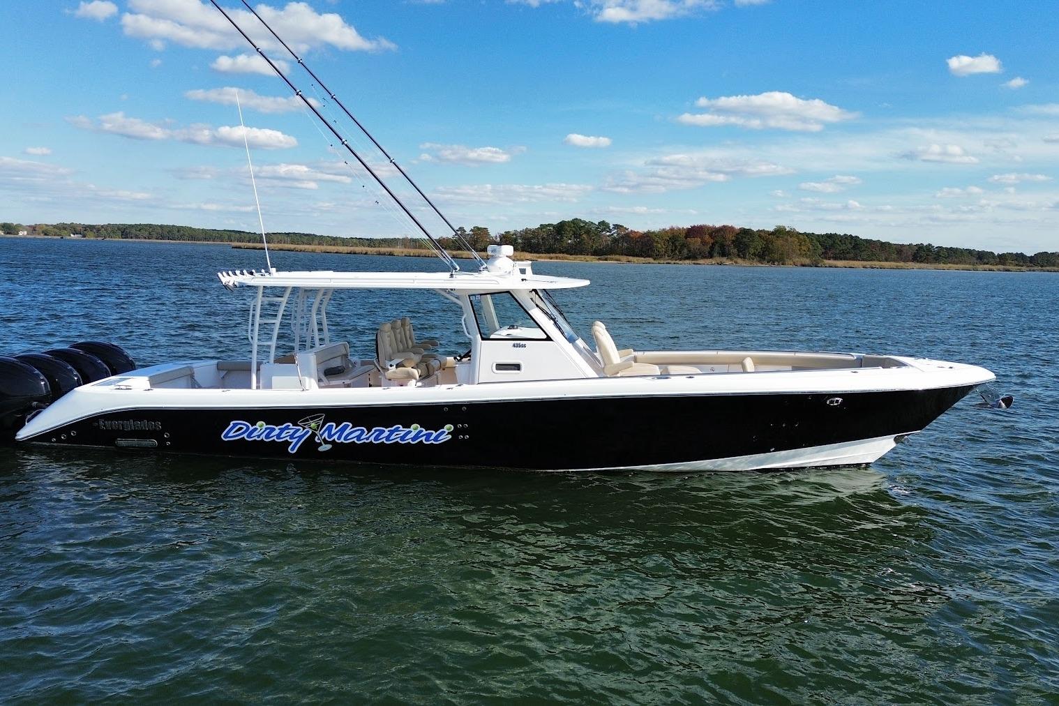 2020 Everglades 435 Center Console