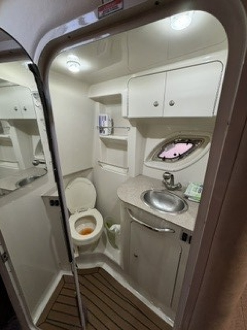 2007 Sea Ray Sundancer - Image 29