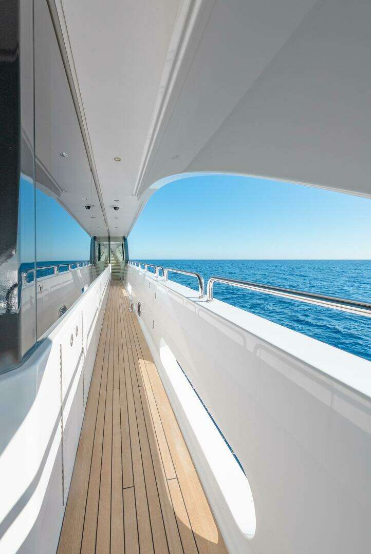 2018 Westport Raised Pilothouse - Image 46