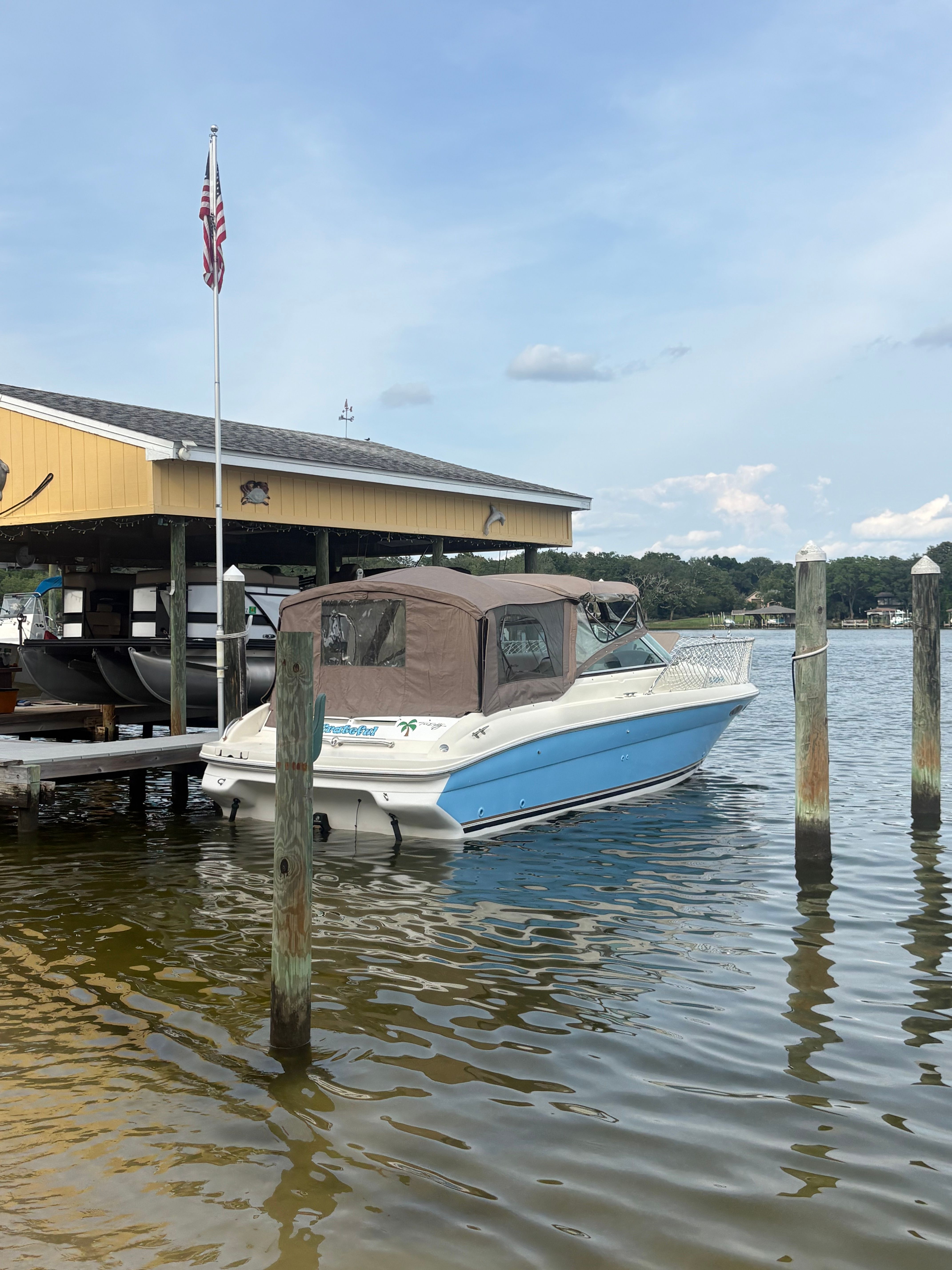 1996 Sea Ray 280 Cuddy Cabin