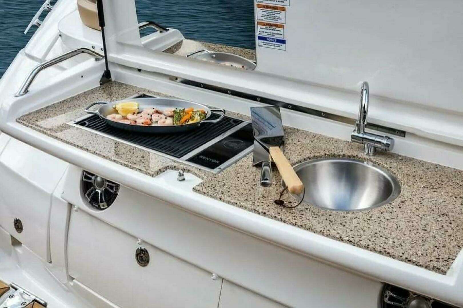 2019 Sea Ray Coupe - Image 19