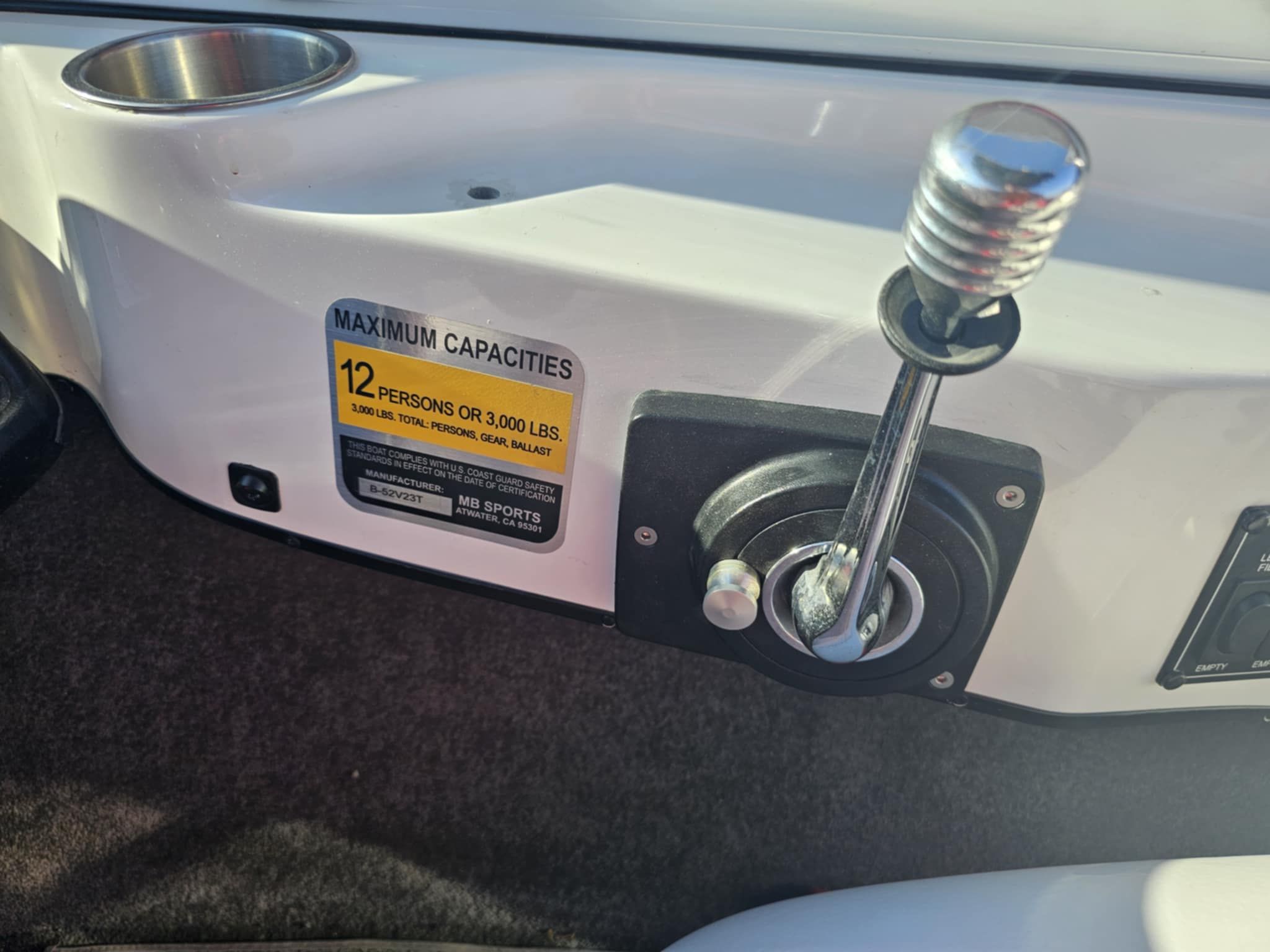 Boat control panel with capacity label, MB PIGPR 2006.