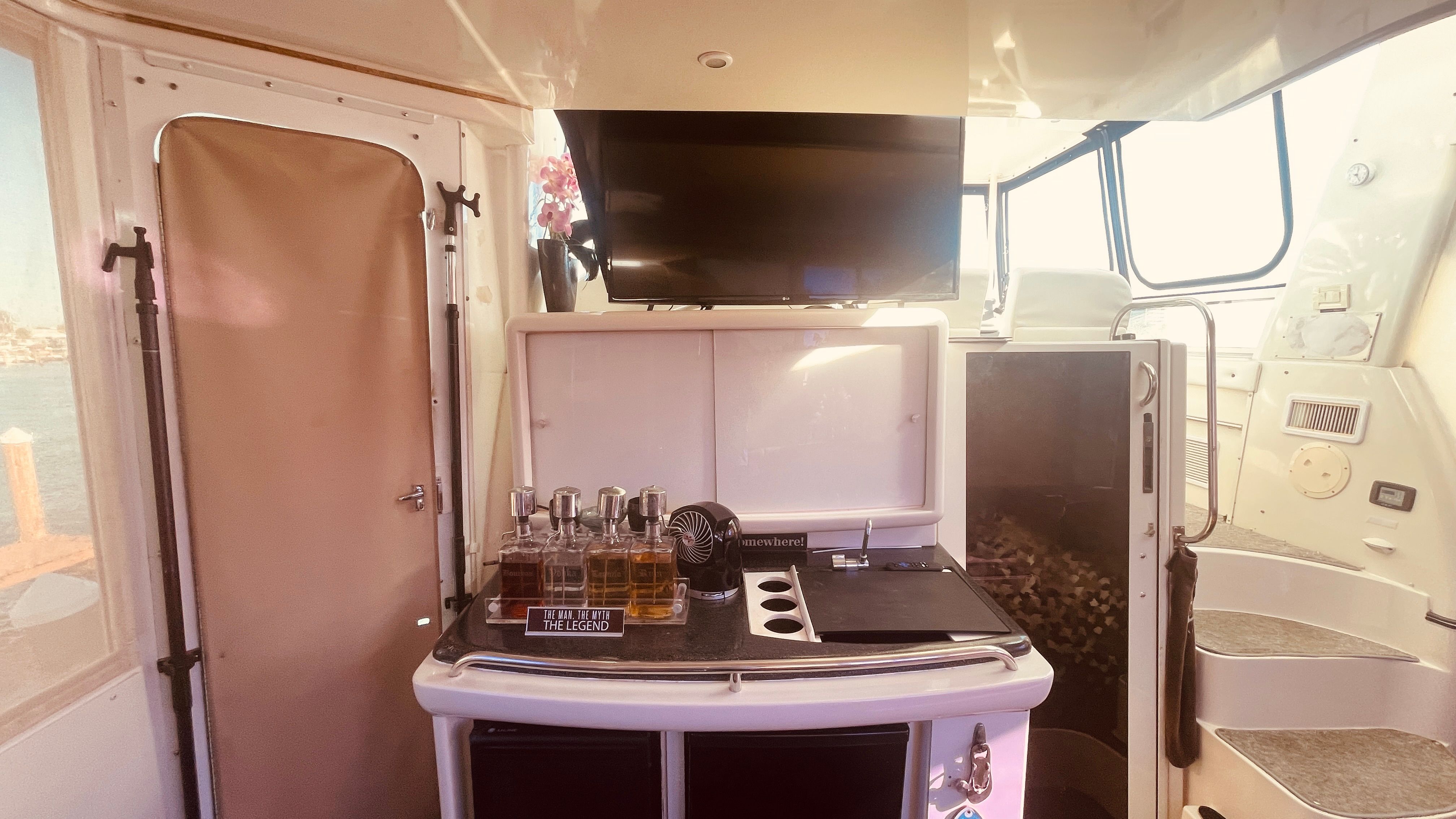 1997 Carver 500 Cockpit Motor Yacht - 43