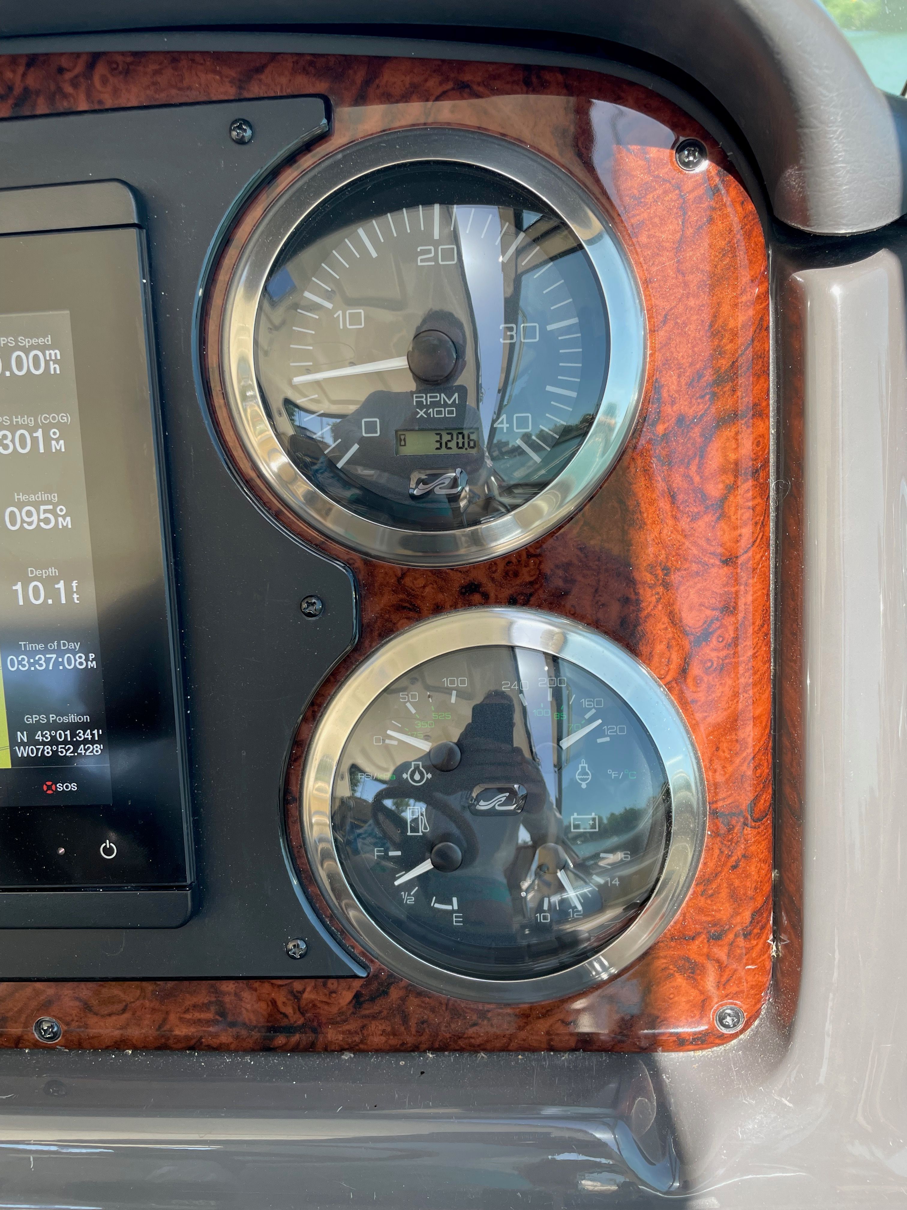 2003 Sea Ray 420 Sundancer - 31