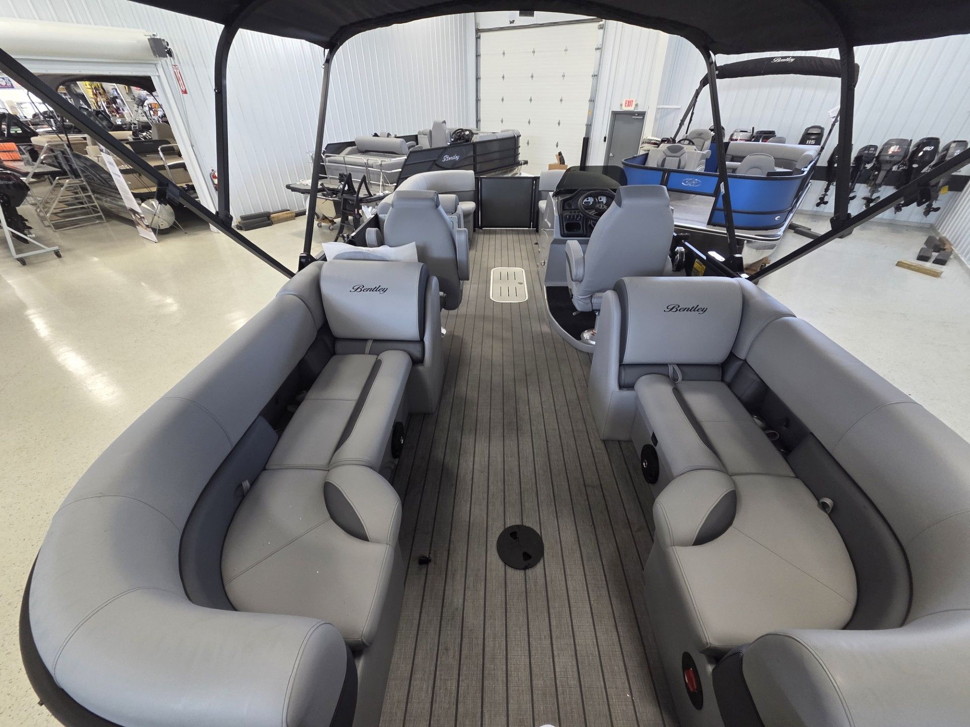 2026 Bentley Pontoons Legacy 223 Navigator - 12