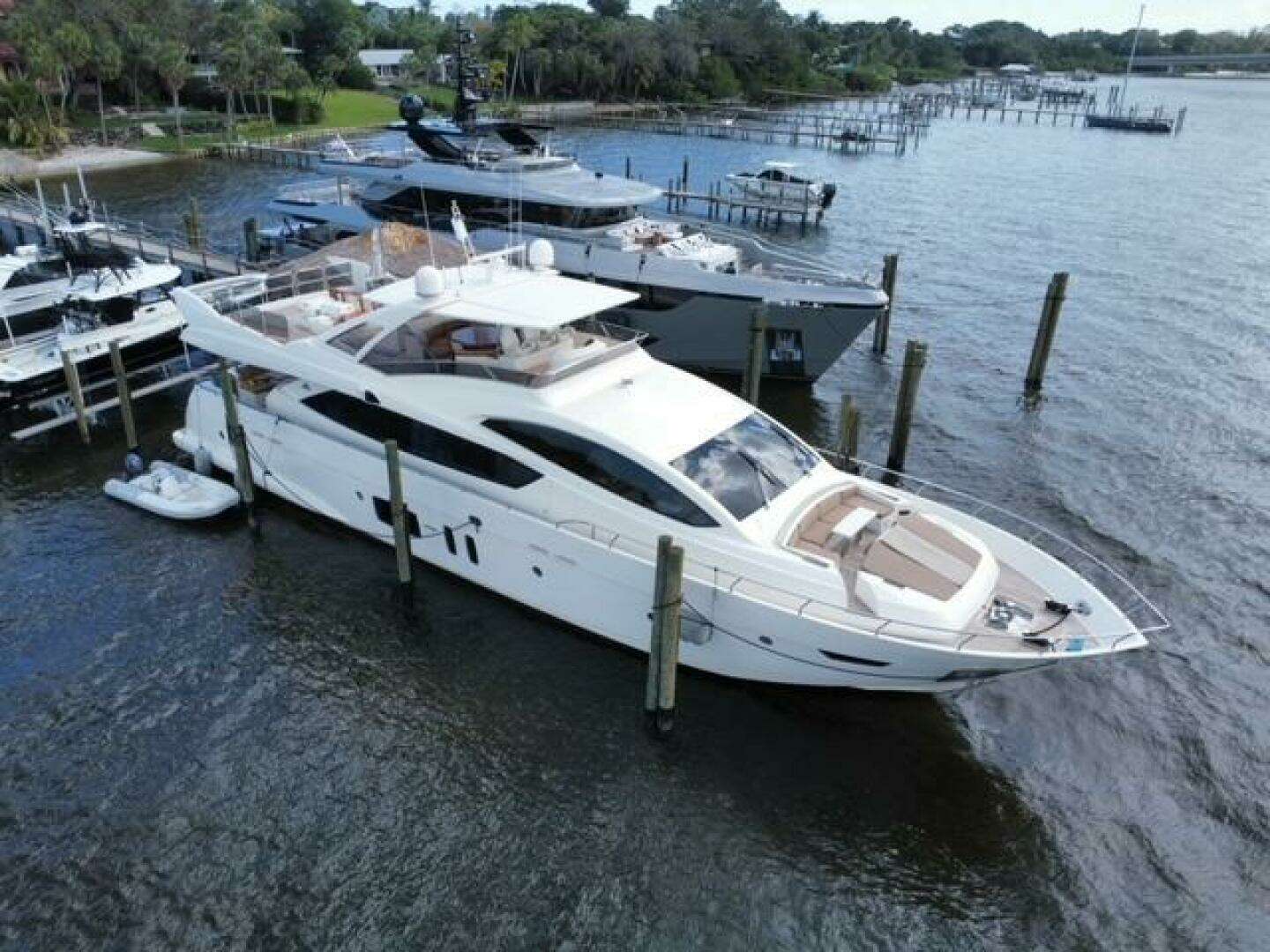 2009 Astondoa 95 GLX - Image 3