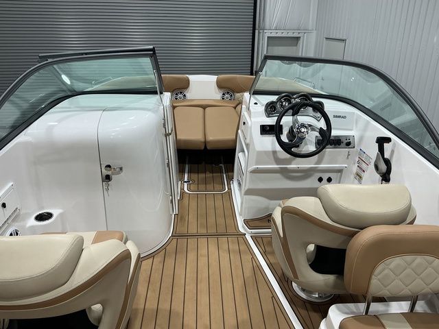 2026 NauticStar 223DC Deck - 24