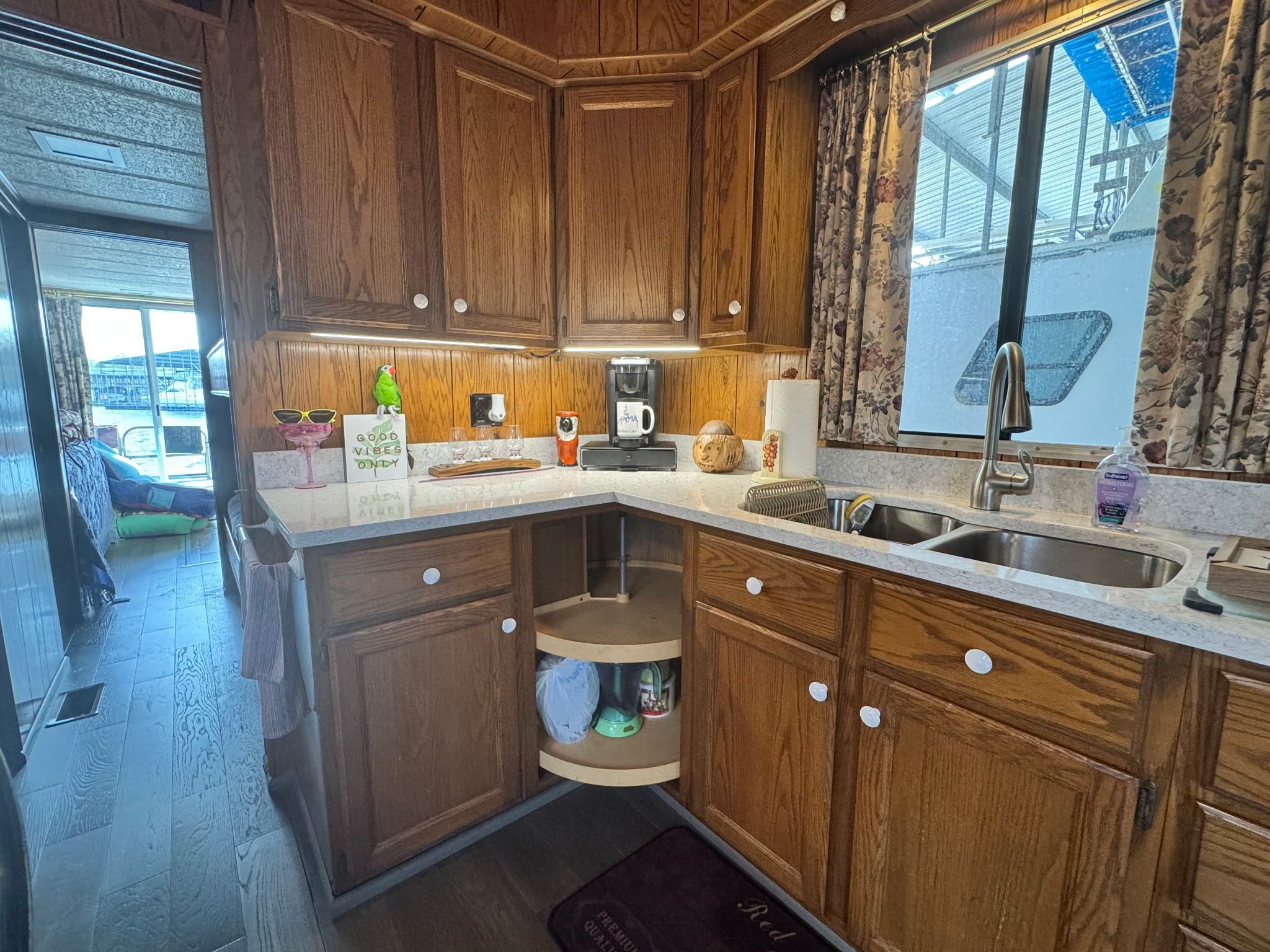 1987 Sumerset 14x60 Houseboat - 17