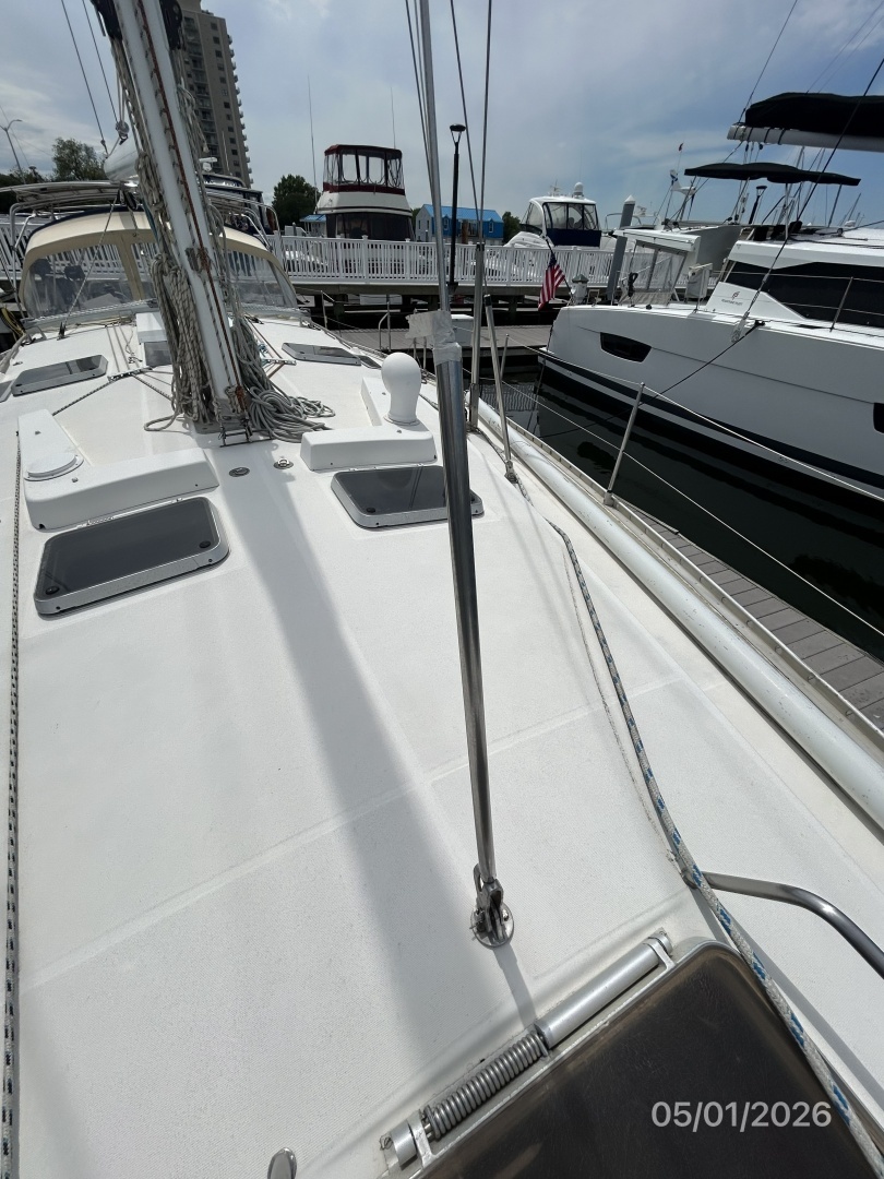 1990 Beneteau Oceanis 500 - Image 23