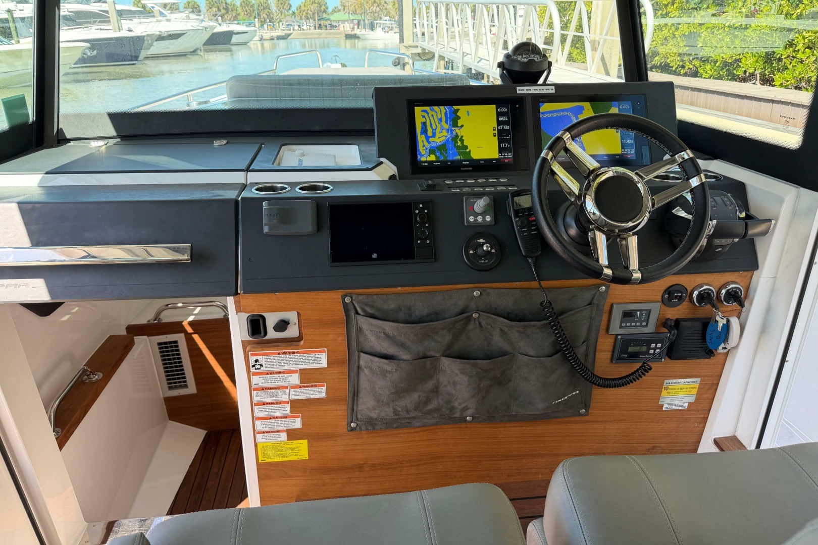 2018 Axopar 37 Cabin - Image 15