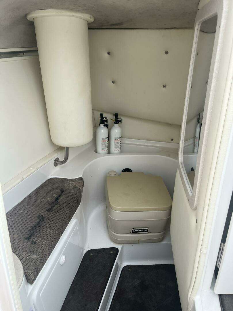 2002 Cobalt 282 - Image 14