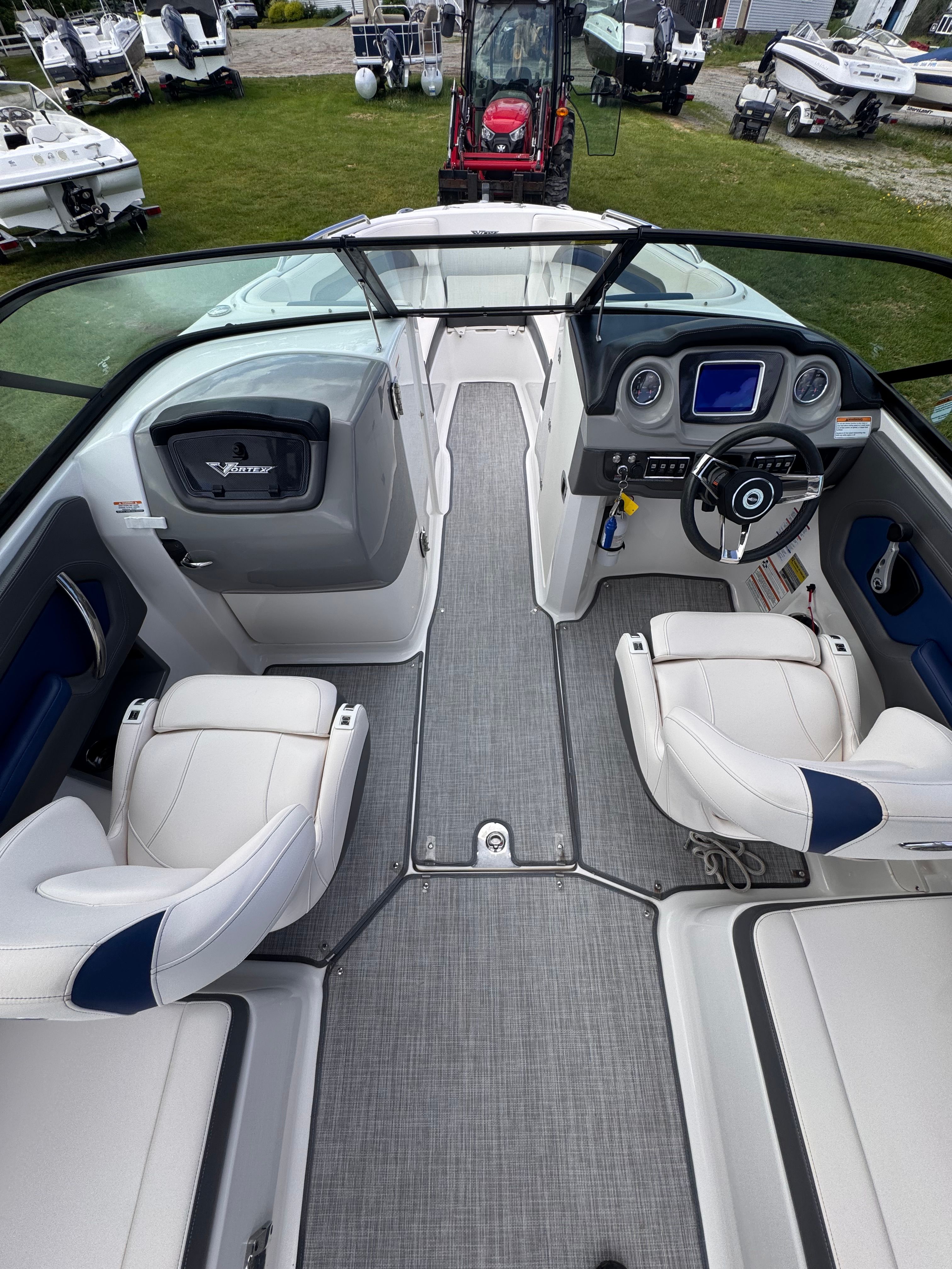 2018 Chaparral Vortex 2430 VRX - 6