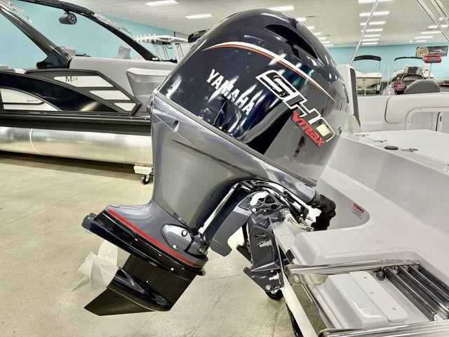 2026 Stingray 173 CC - 13