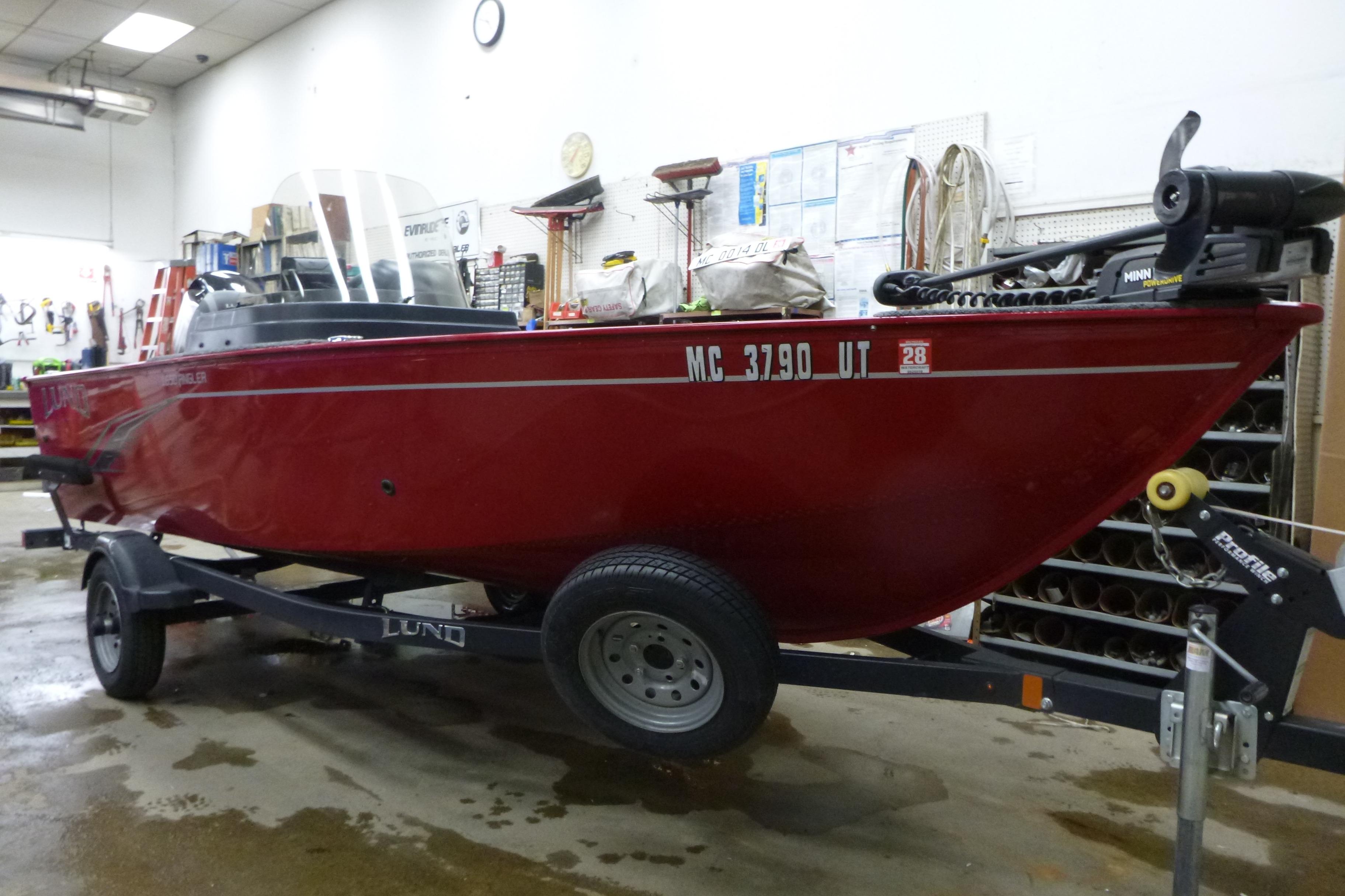 2022 Lund 1650 Angler SS