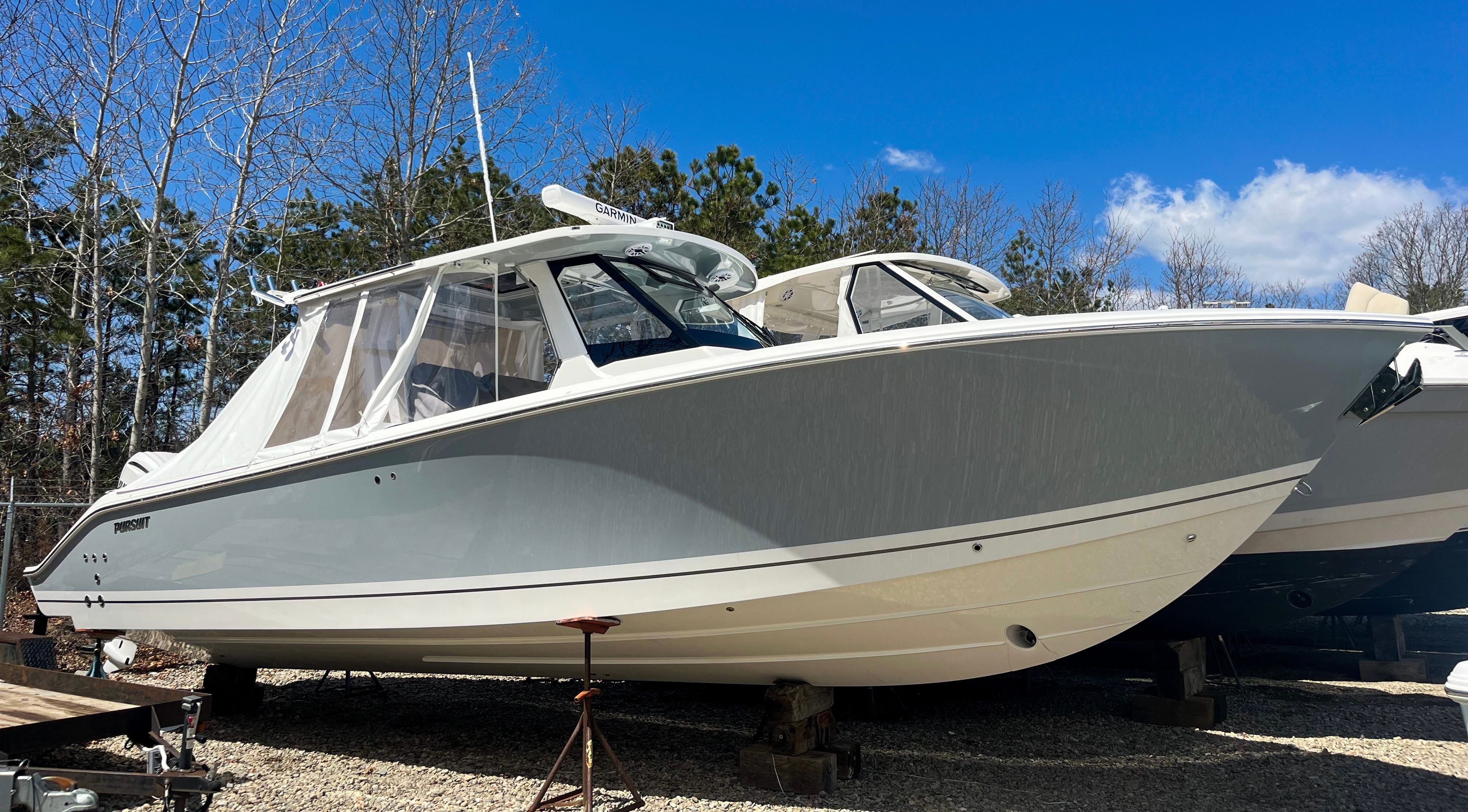 2026 Pursuit S 328 Sport