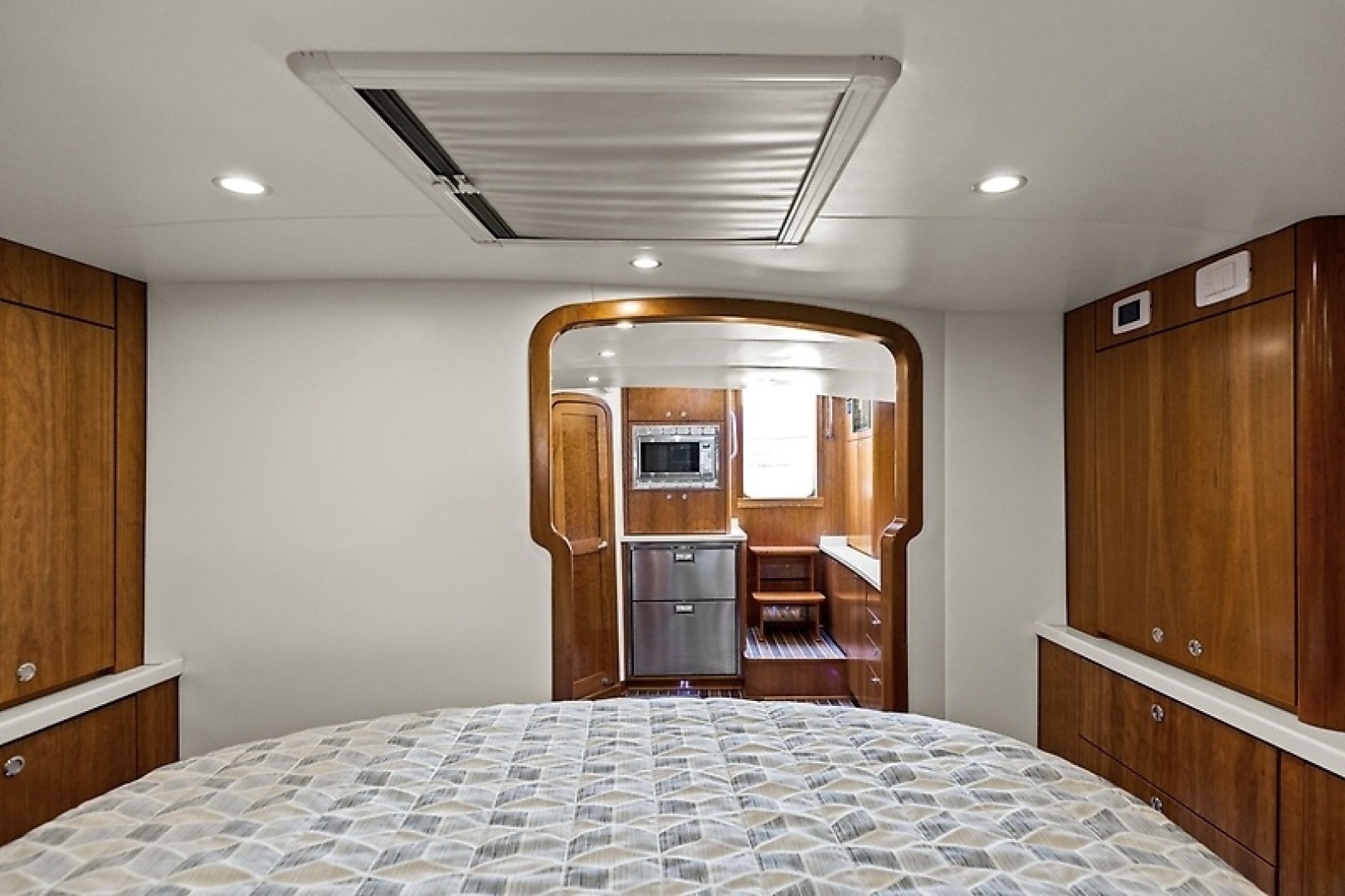 2024 Albemarle 41 Express - Image 44