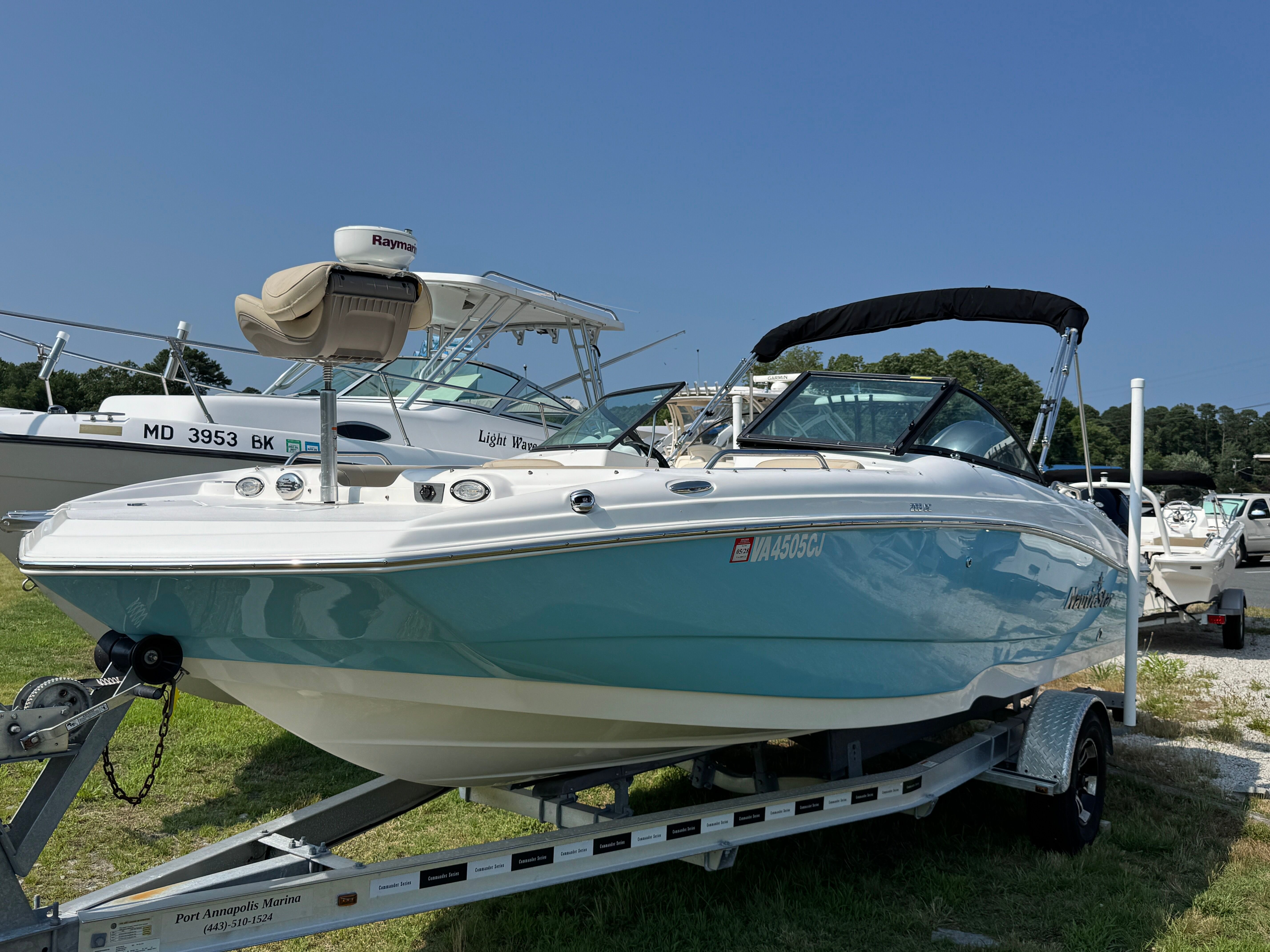 2022 NAUTICSTAR 203 DC - Image 2