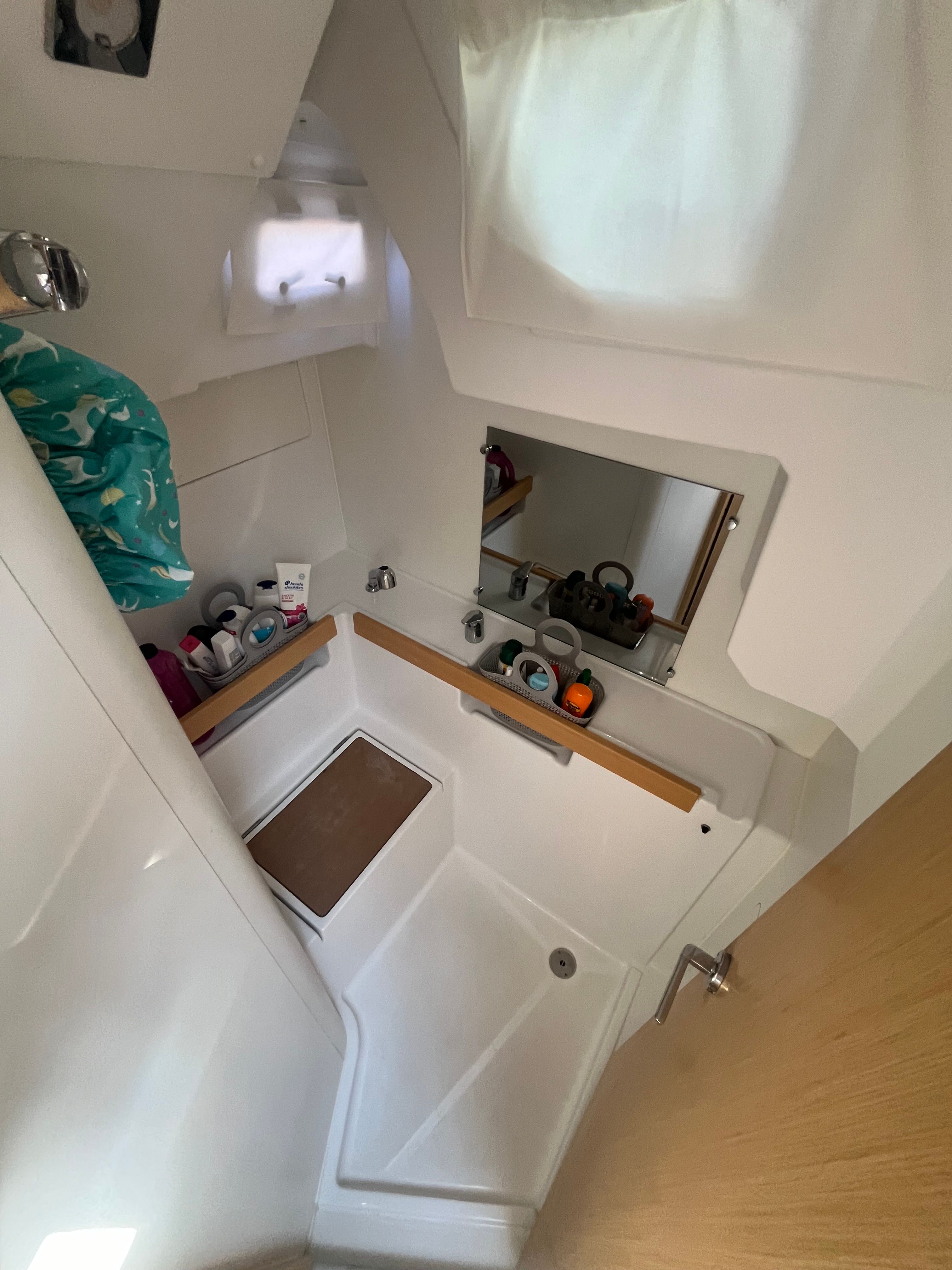 2019 Beneteau Oceanis 38.1 - 43