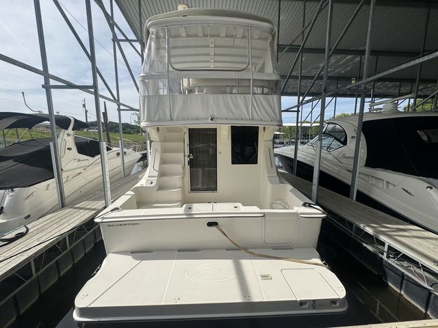 2005 Silverton 34 Convertible - 6