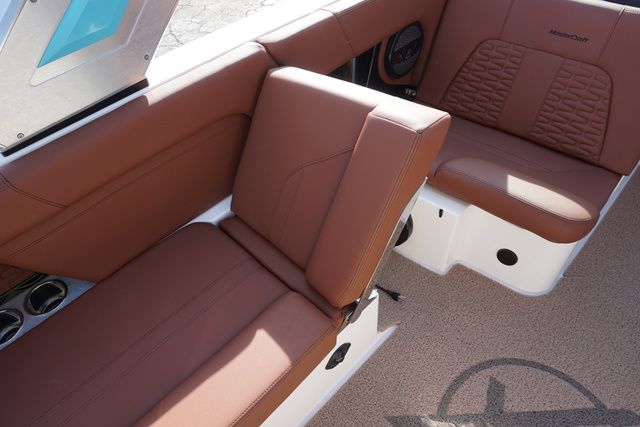 2023 MasterCraft X24 - 33