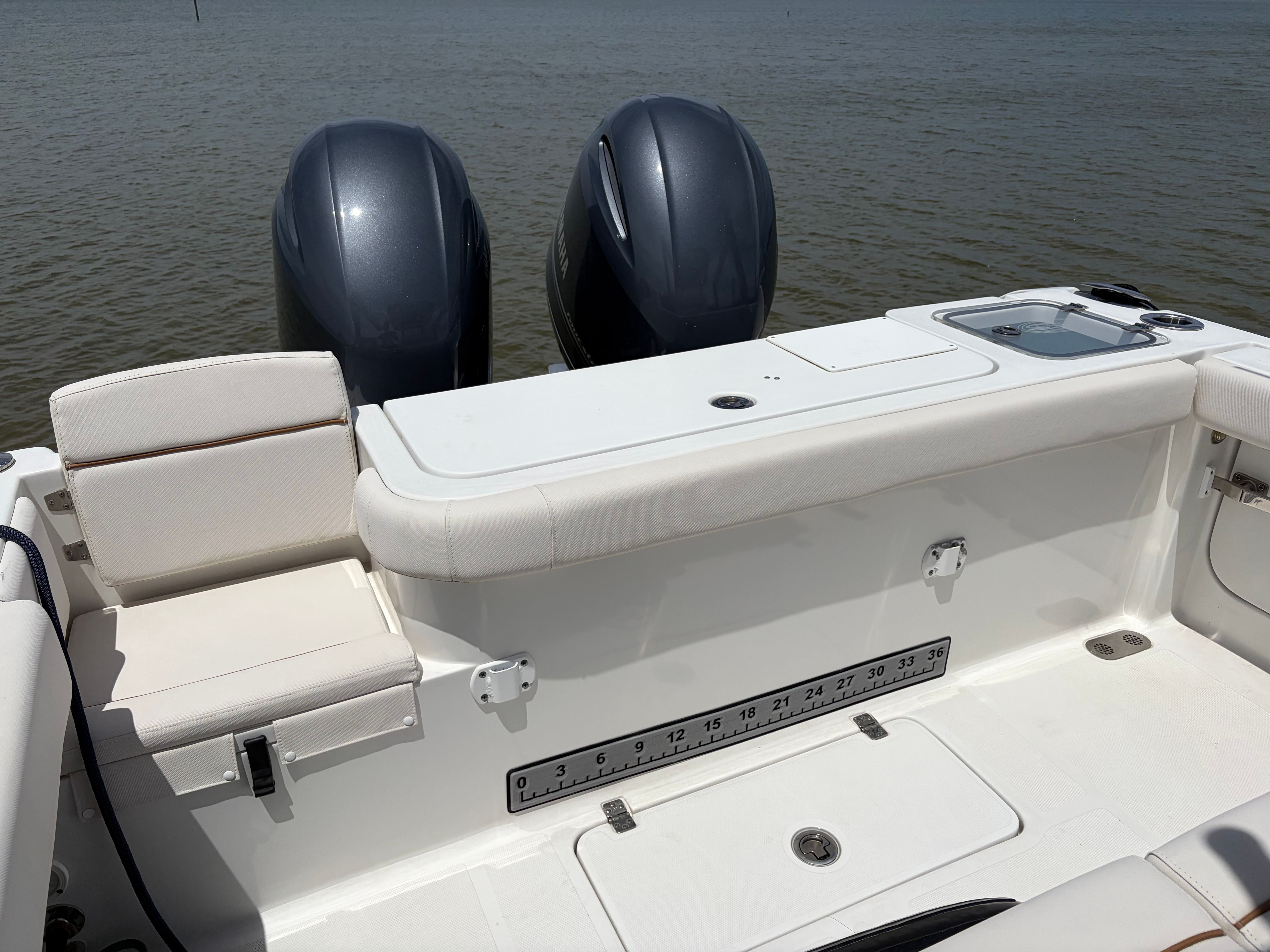 2021 Sea Hunt Gamefish 27 Forward Seating - 14