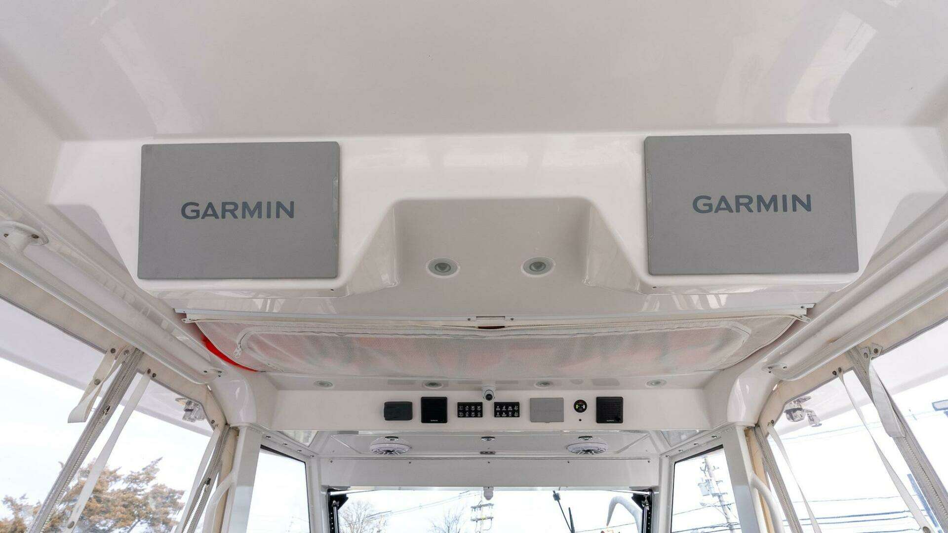 2023 Everglades 455 Center Console - Image 28
