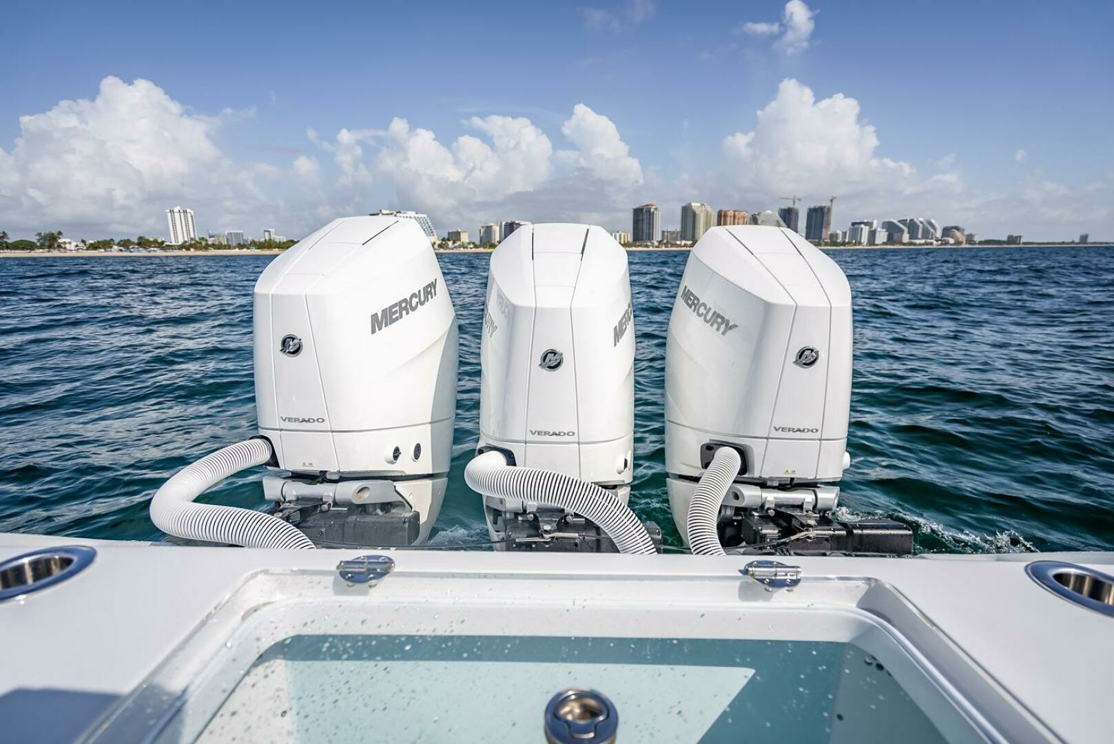 2025 Yellowfin 34 Offshore - Image 26