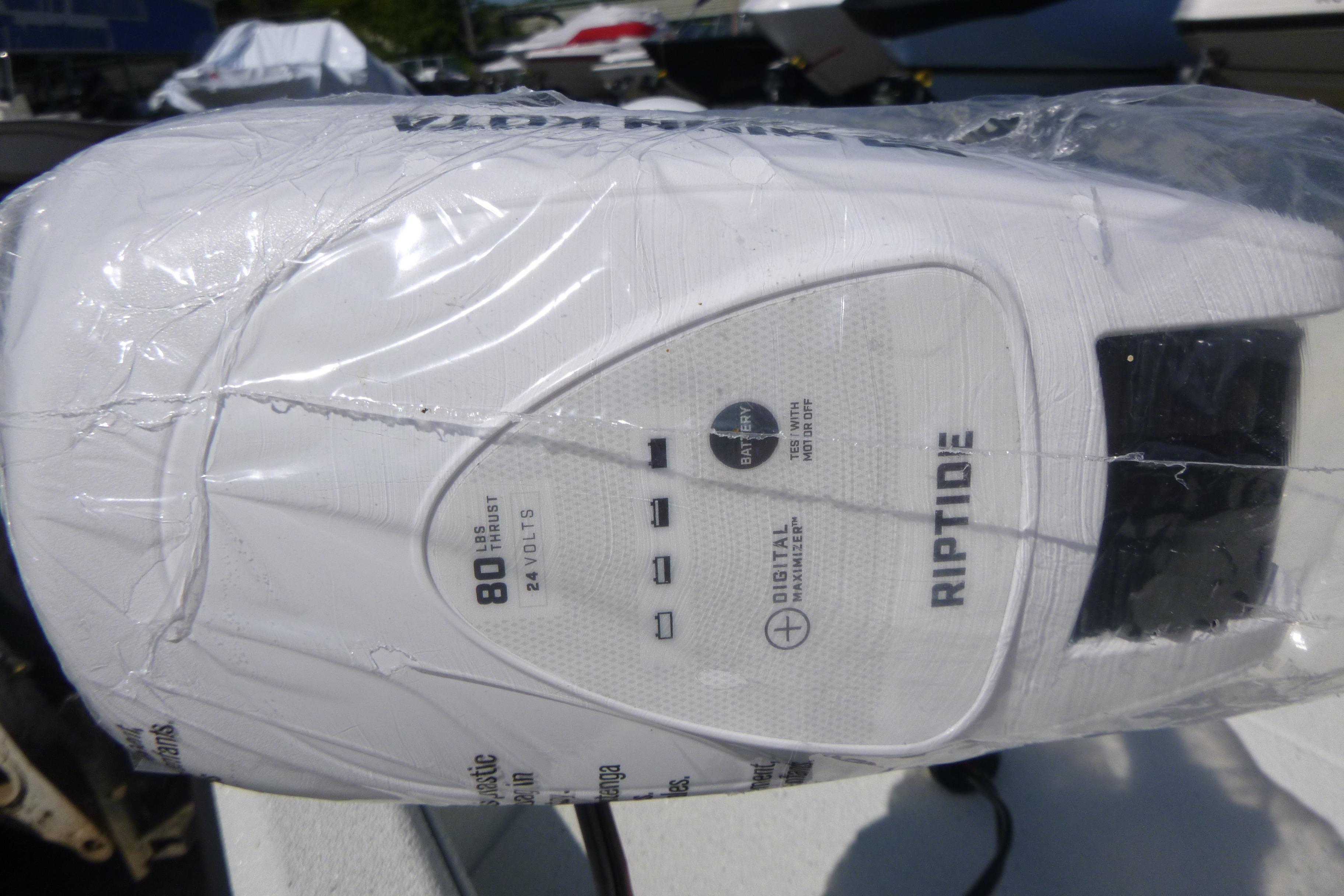 Ranger RB210 2025 boat motor, Riptide model, 80 lbs thrust, 24 volts, wrapped in plastic.