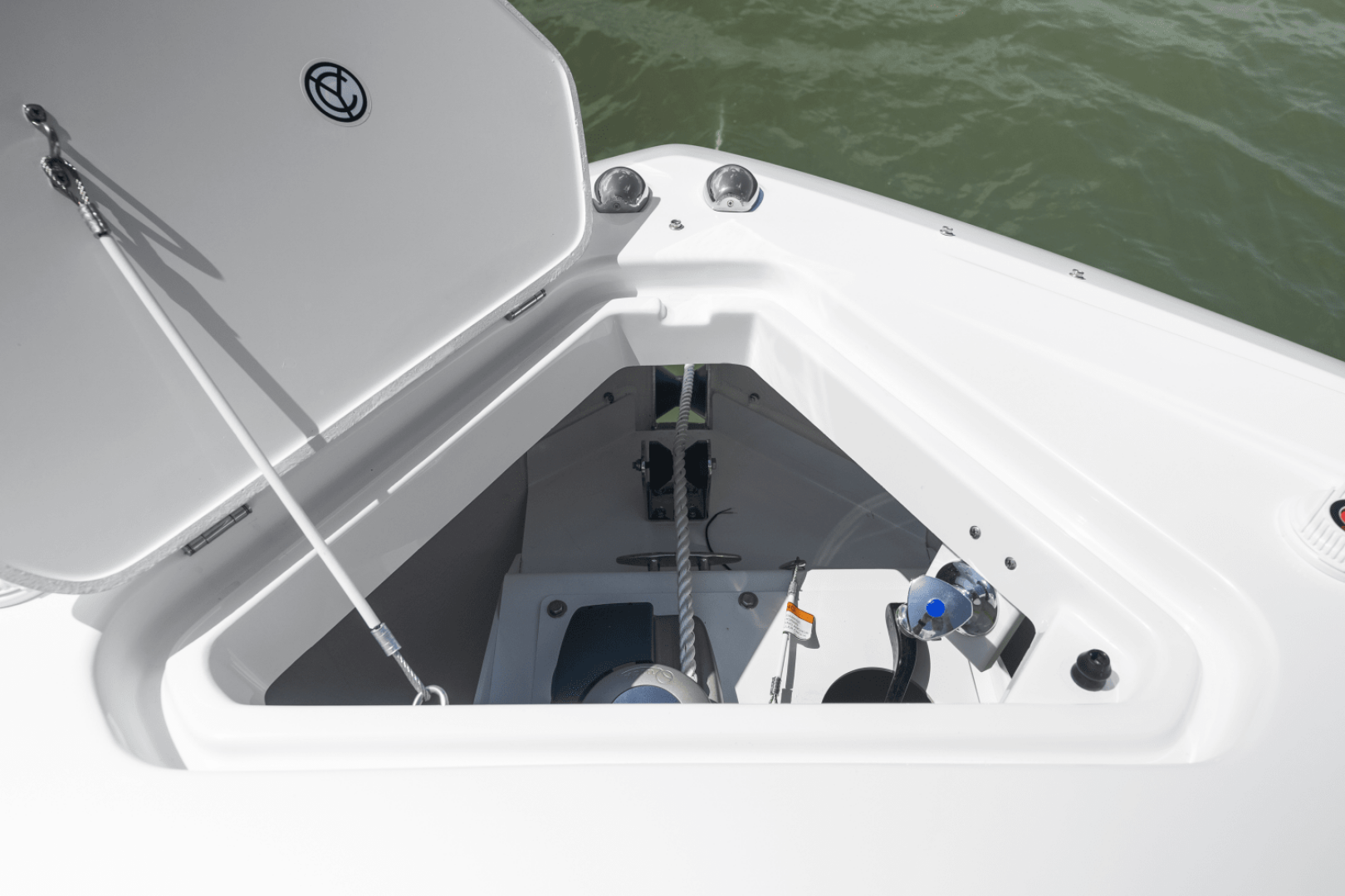 2026 Cruisers Yachts 50GLS OB - Image 70