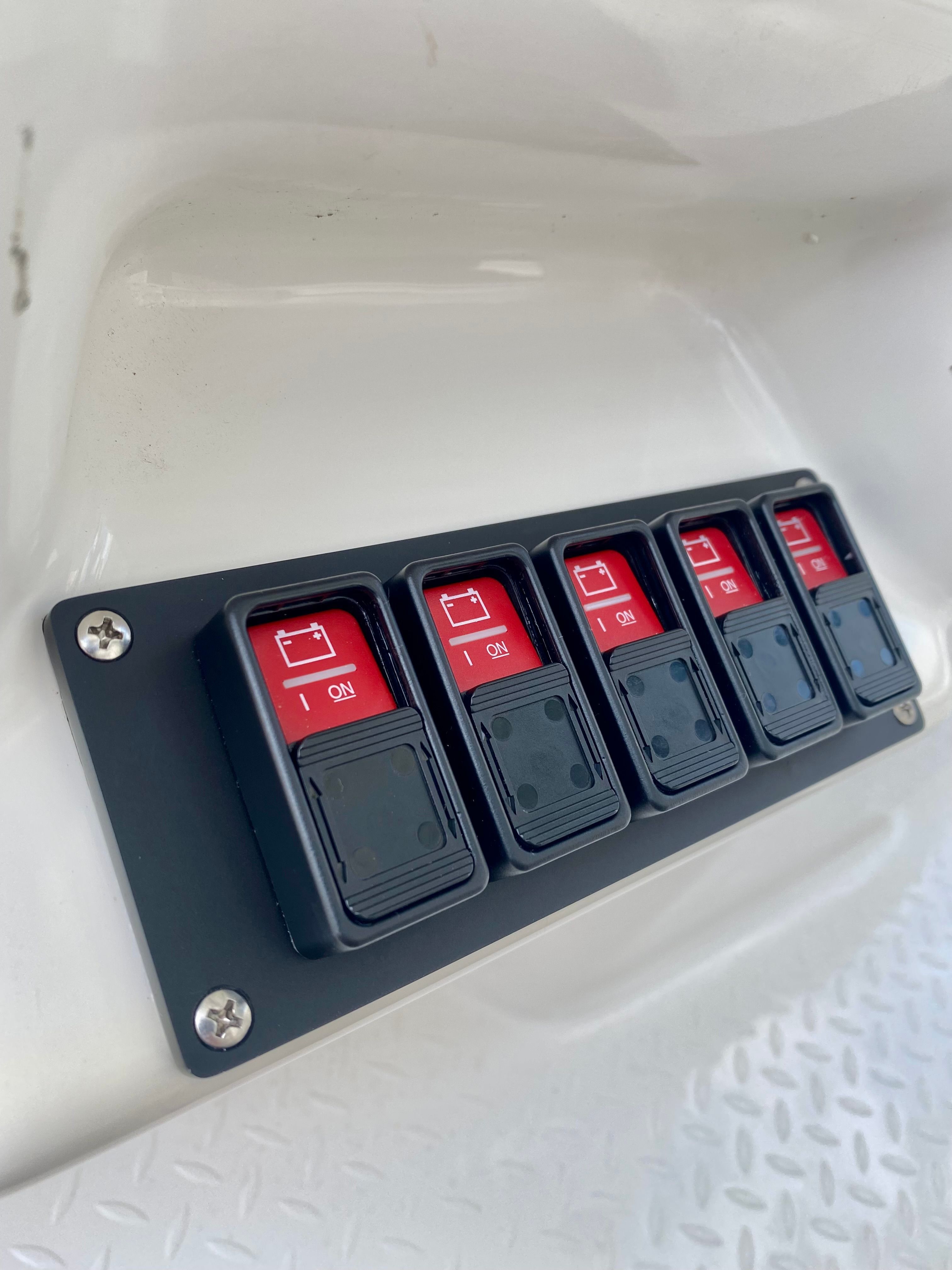 2009 Everglades 365 Center Console - 59