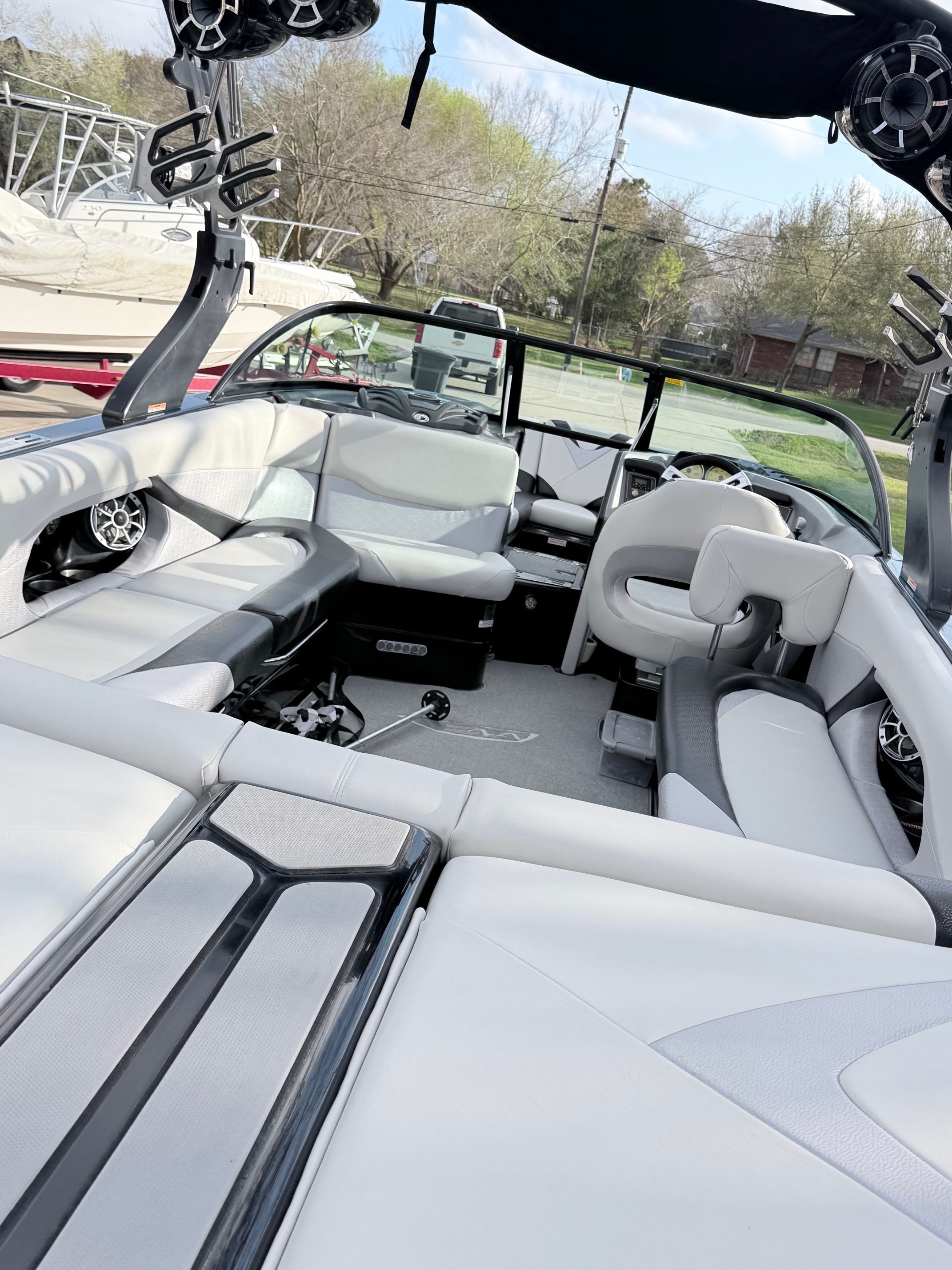 2014 Centurion Enzo FX44 - 2