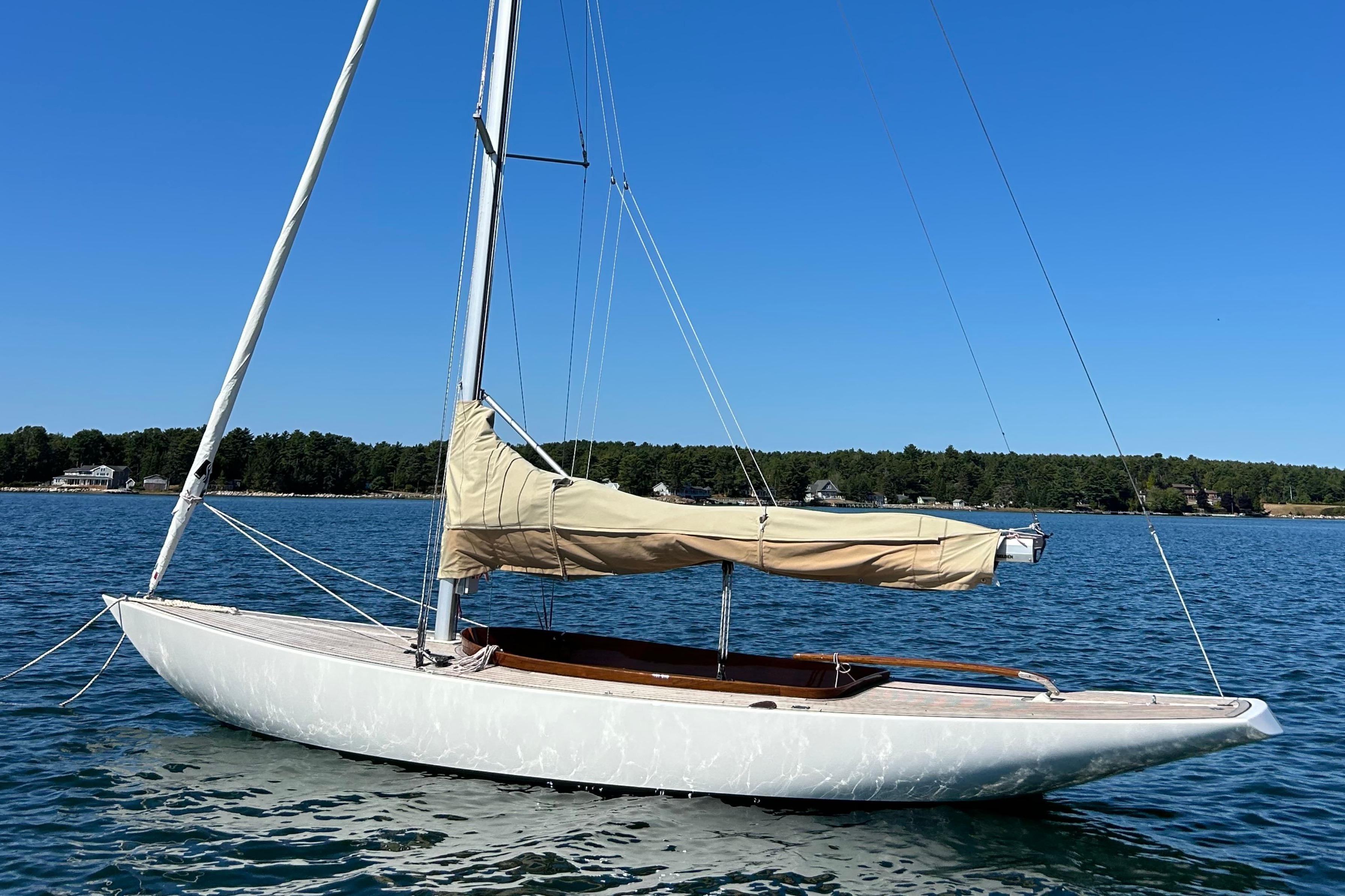 2010 Rustler 24