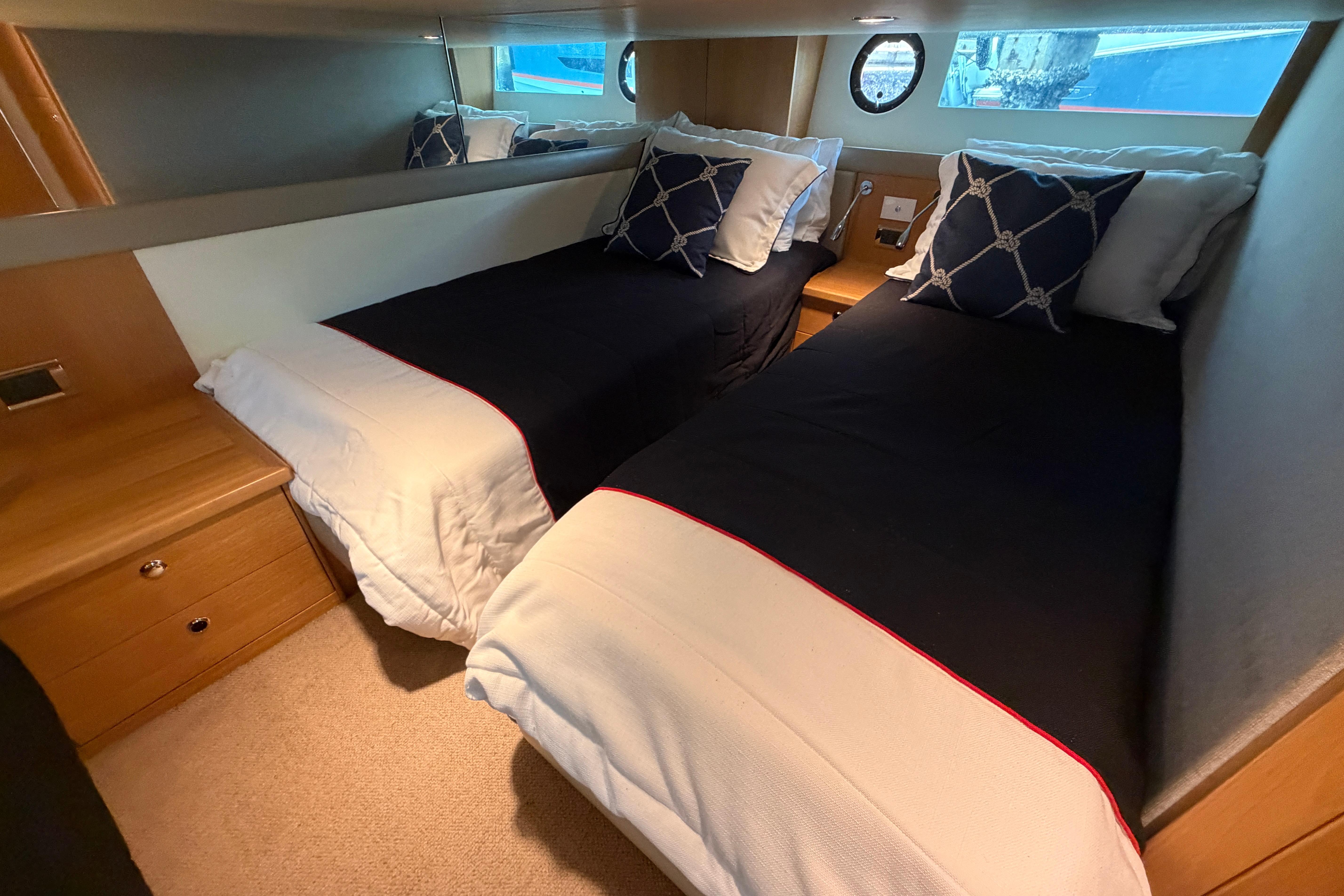 Guest cabin