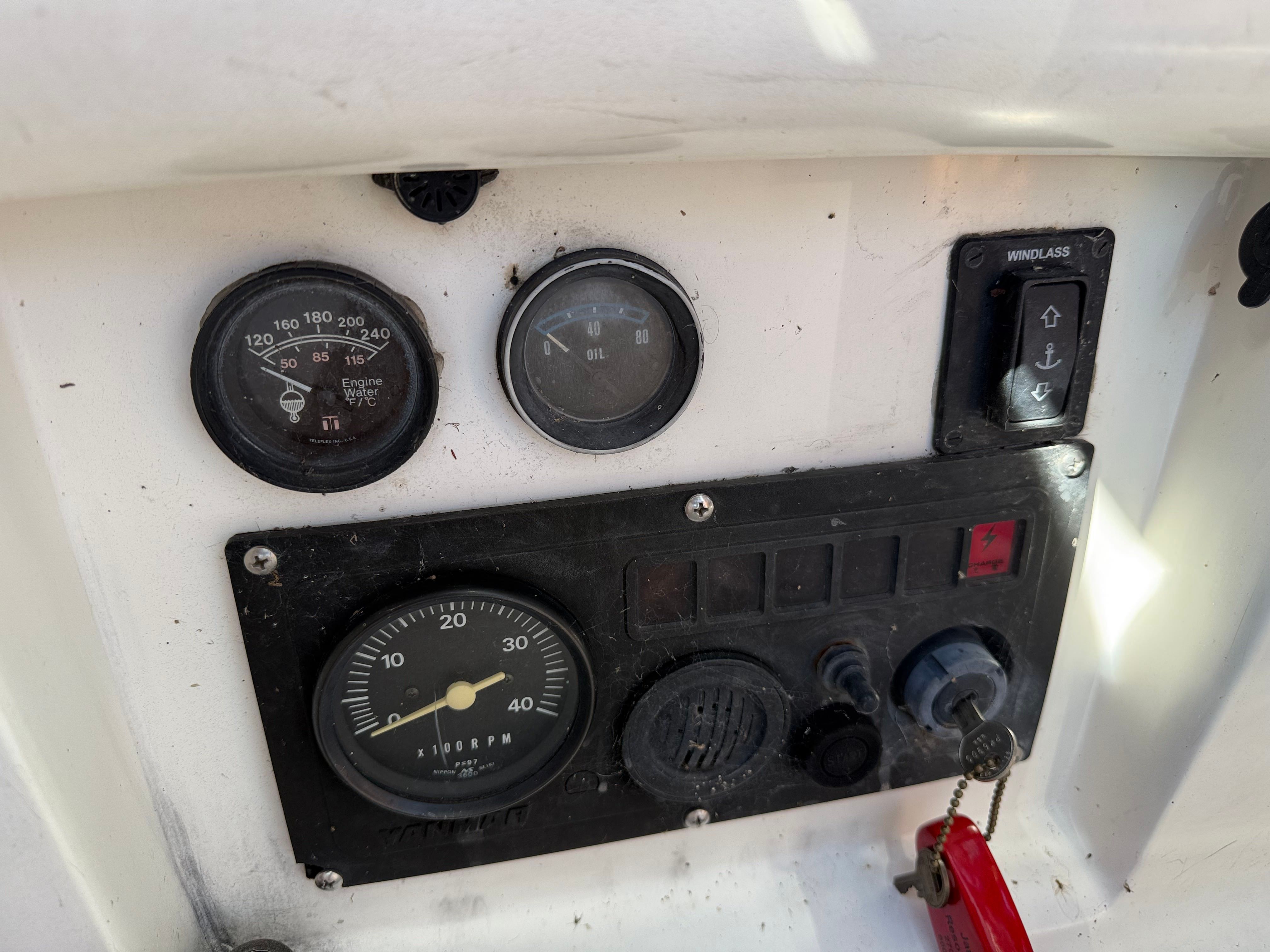 1988 Freedom 30 - 14