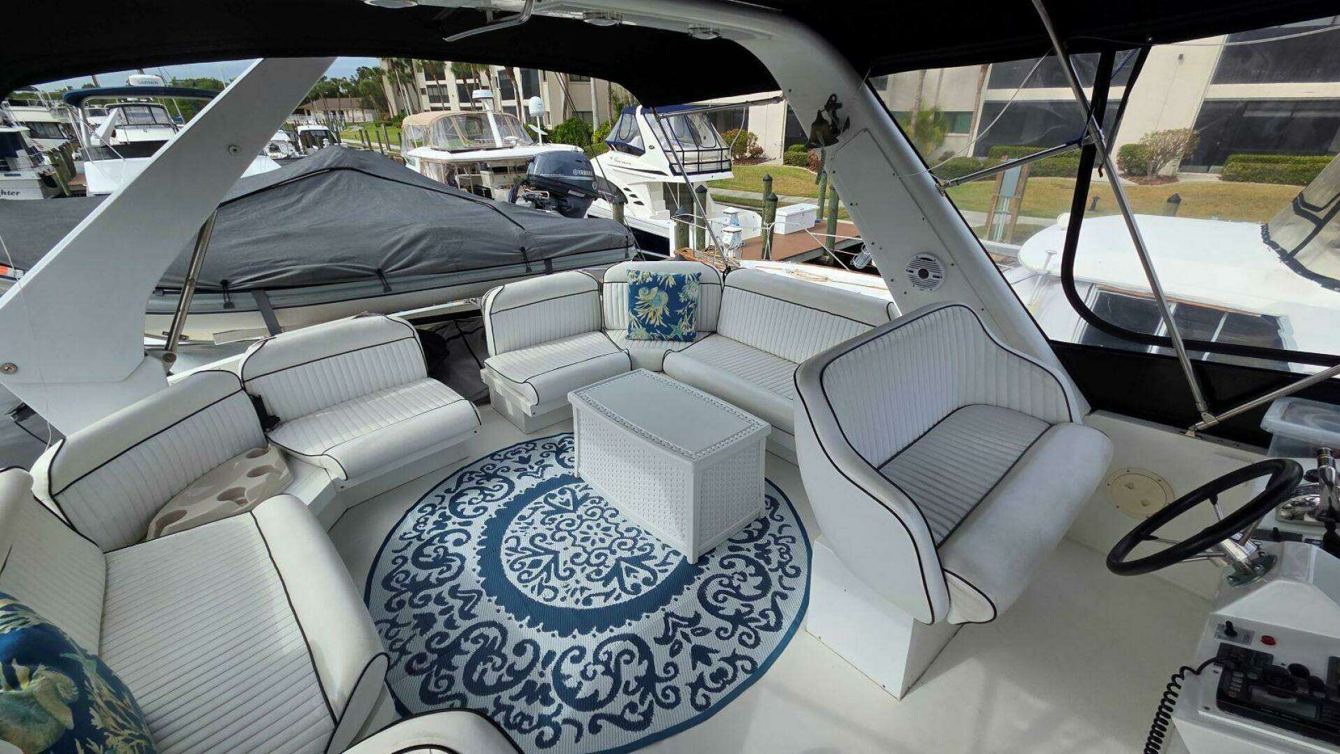 1998 Navigator 5300 - Image 52