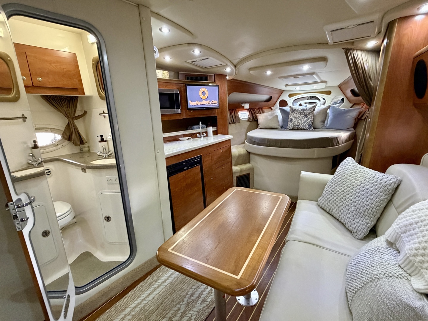 2007 Rinker 350 Express Cruiser - Image 77