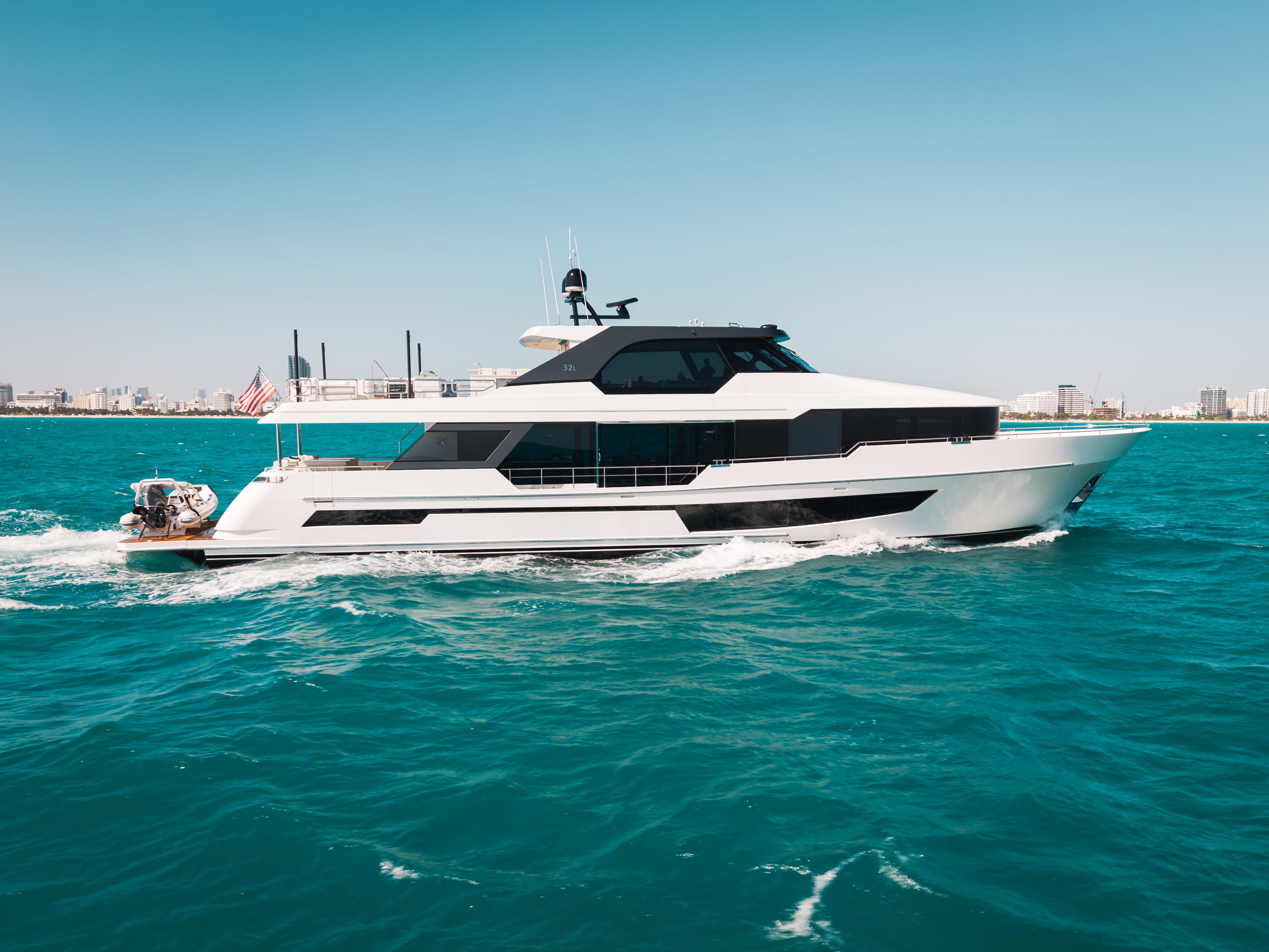 2024 Ocean Alexander 32L