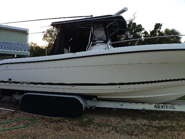 2002 Century 3200 Center Console - 4