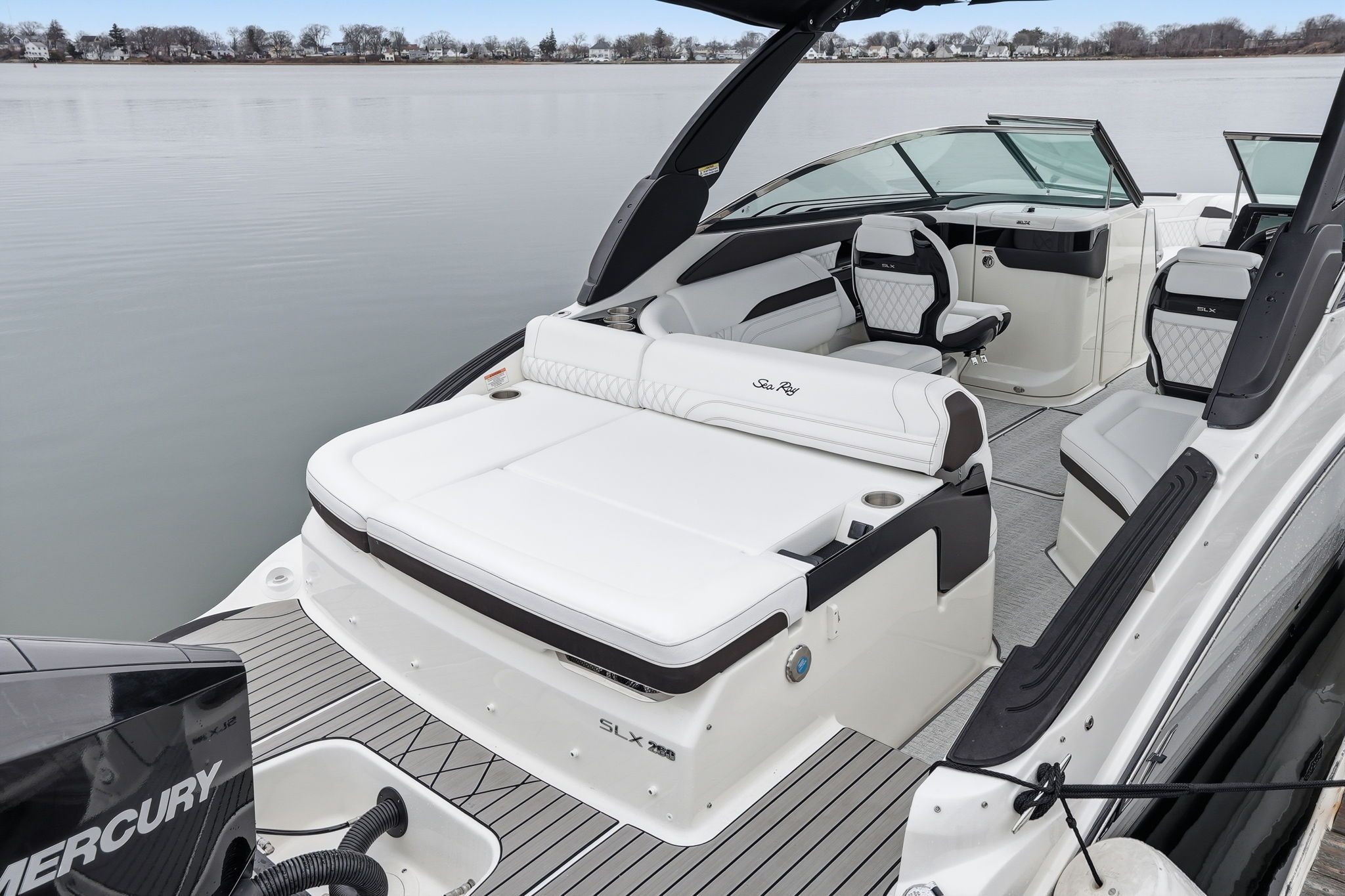 2026 Sea Ray SLX 260 Outboard - 6