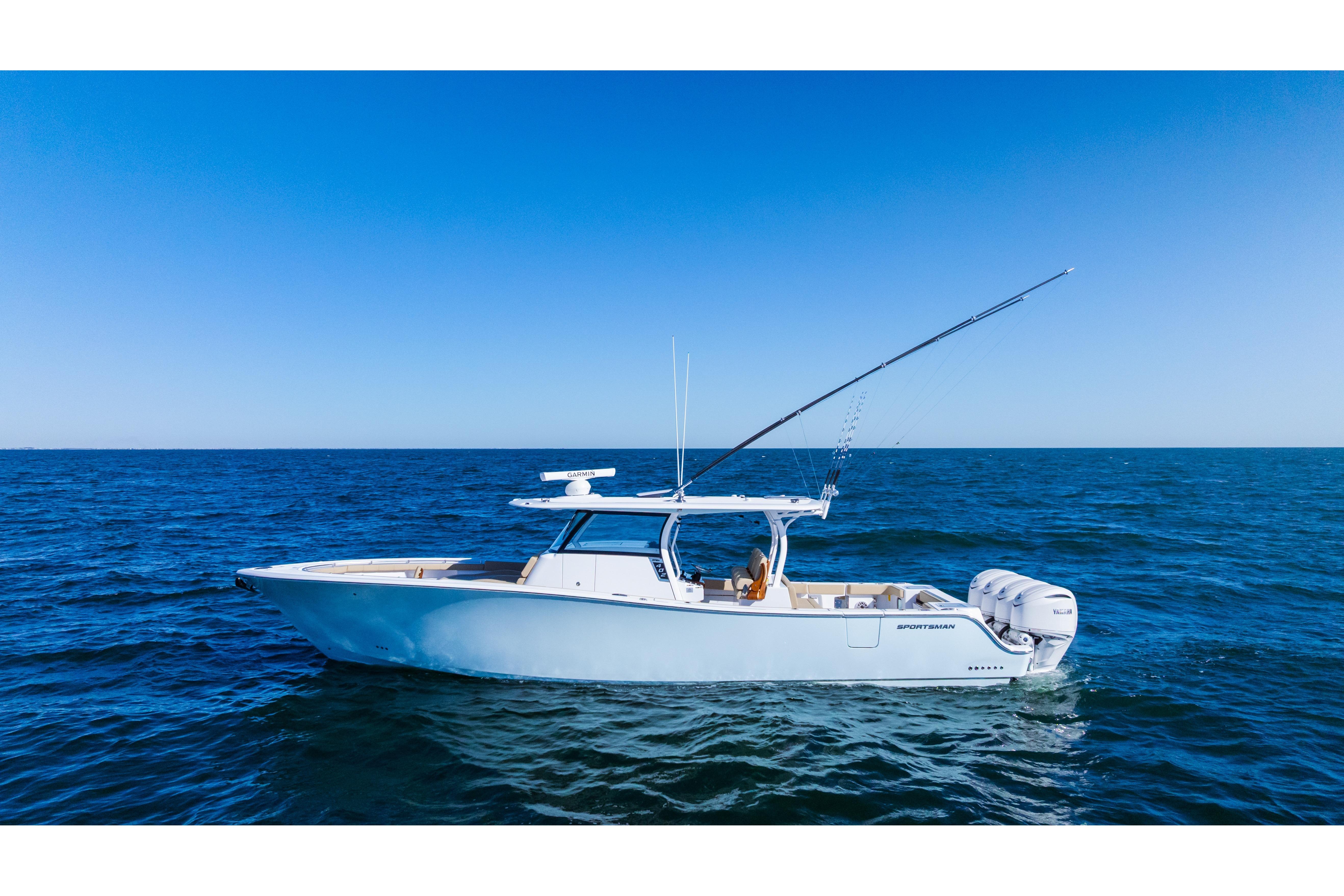 2026 Sportsman Open 402 Center Console