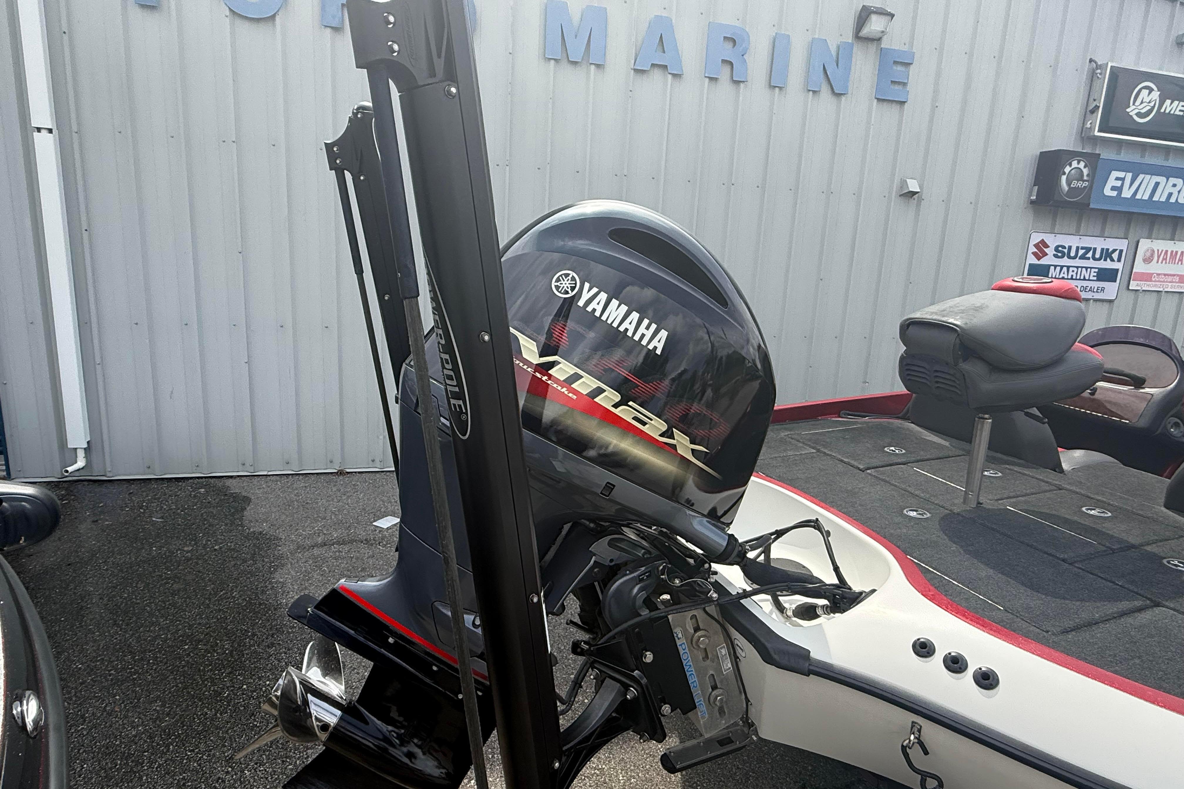 2007 Ranger 519 VX boat with Yamaha engine at marine dealership.