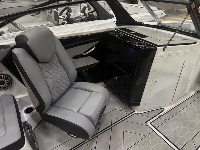 2026 Yamaha Boats 222XE - 8