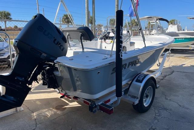 2026 Sea Pro 172 Bay