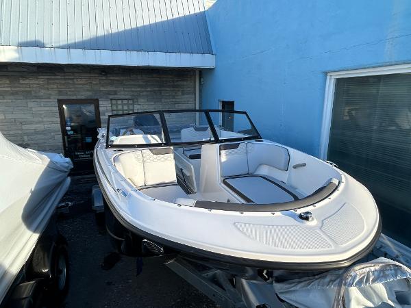 2025 Bayliner Element M19
